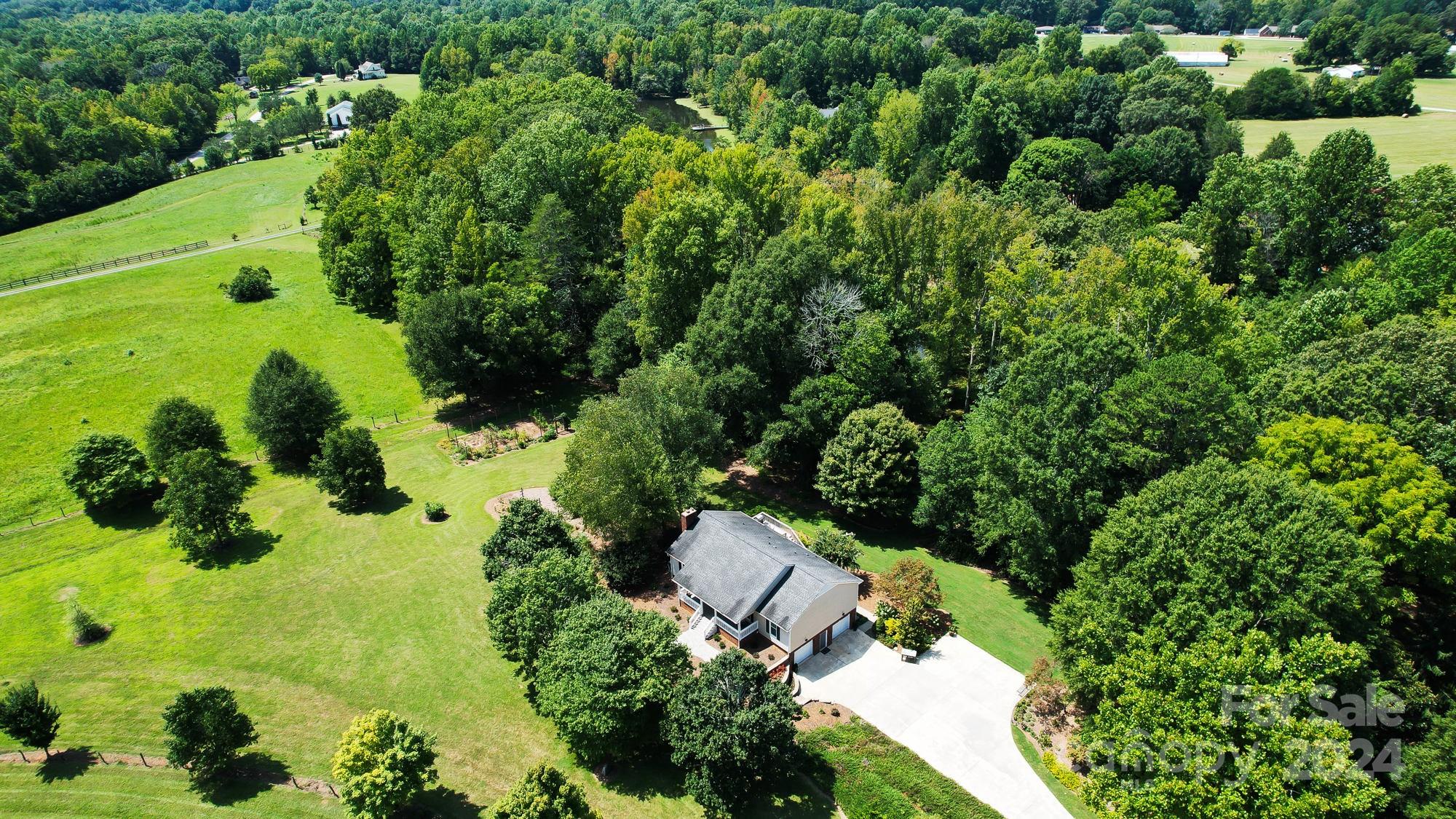 1135 Arabian Farm Road
