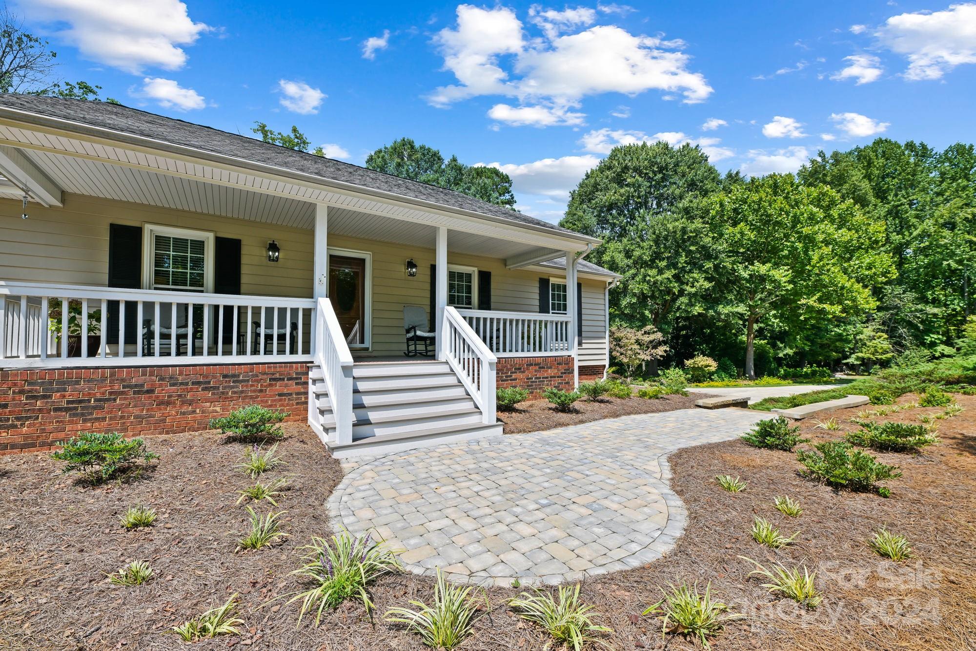 1135 Arabian Farm Road