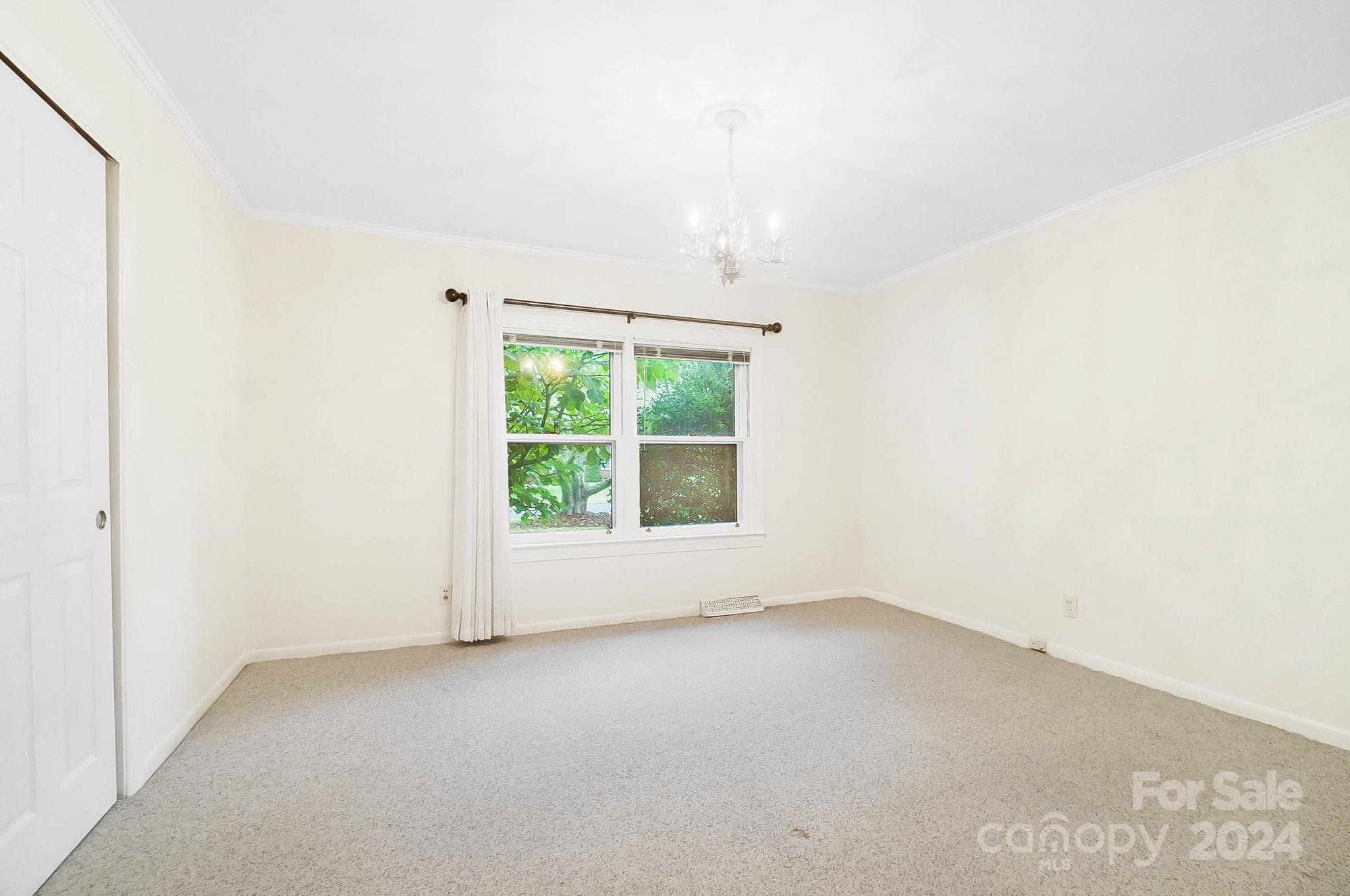 107 Ridge Avenue