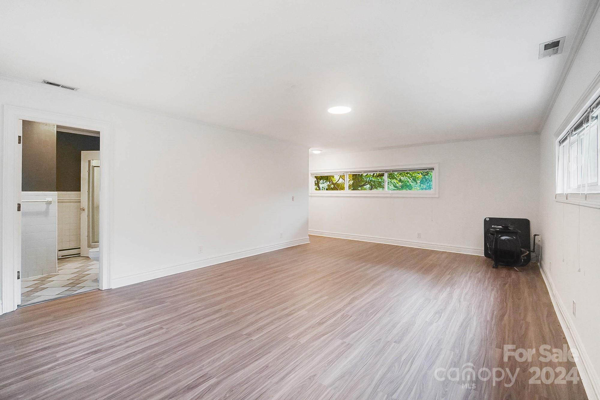 107 Ridge Avenue