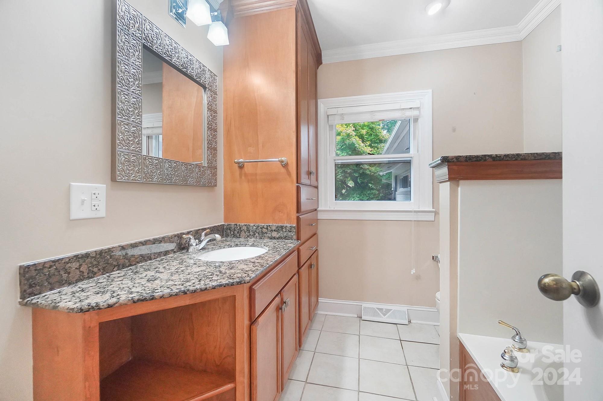 107 Ridge Avenue