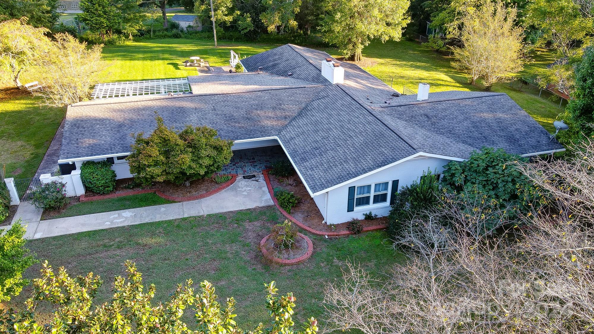 107 Ridge Avenue