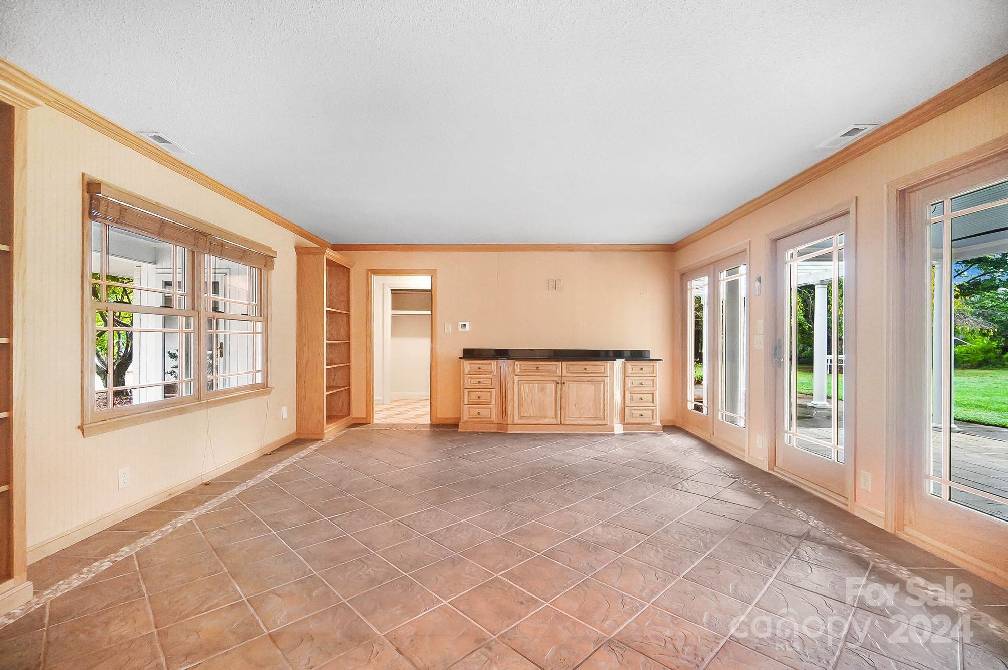 107 Ridge Avenue