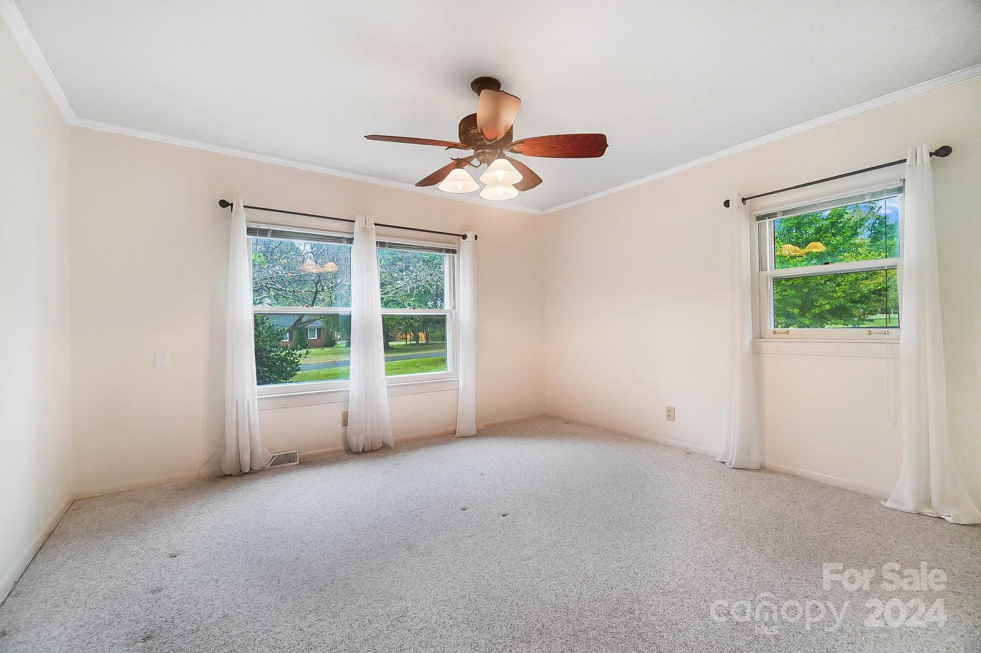 107 Ridge Avenue