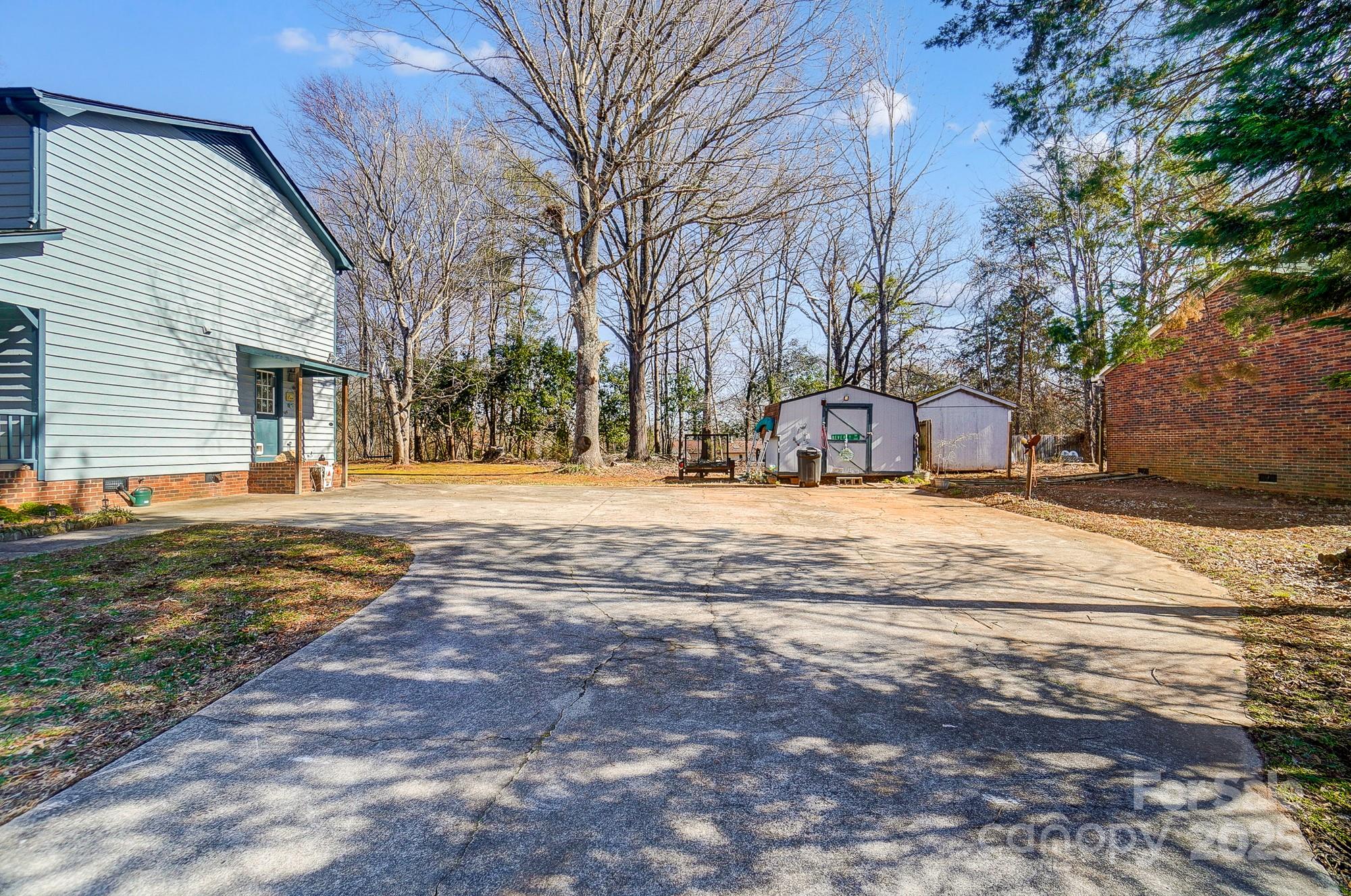 6117 S New Hope Road