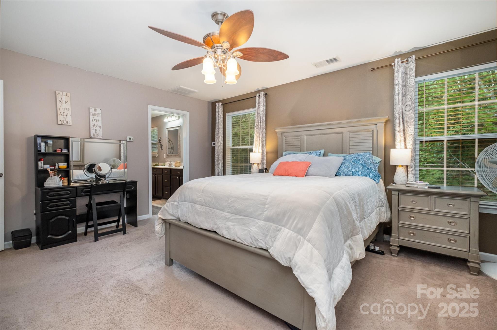 812 Thornapple Court