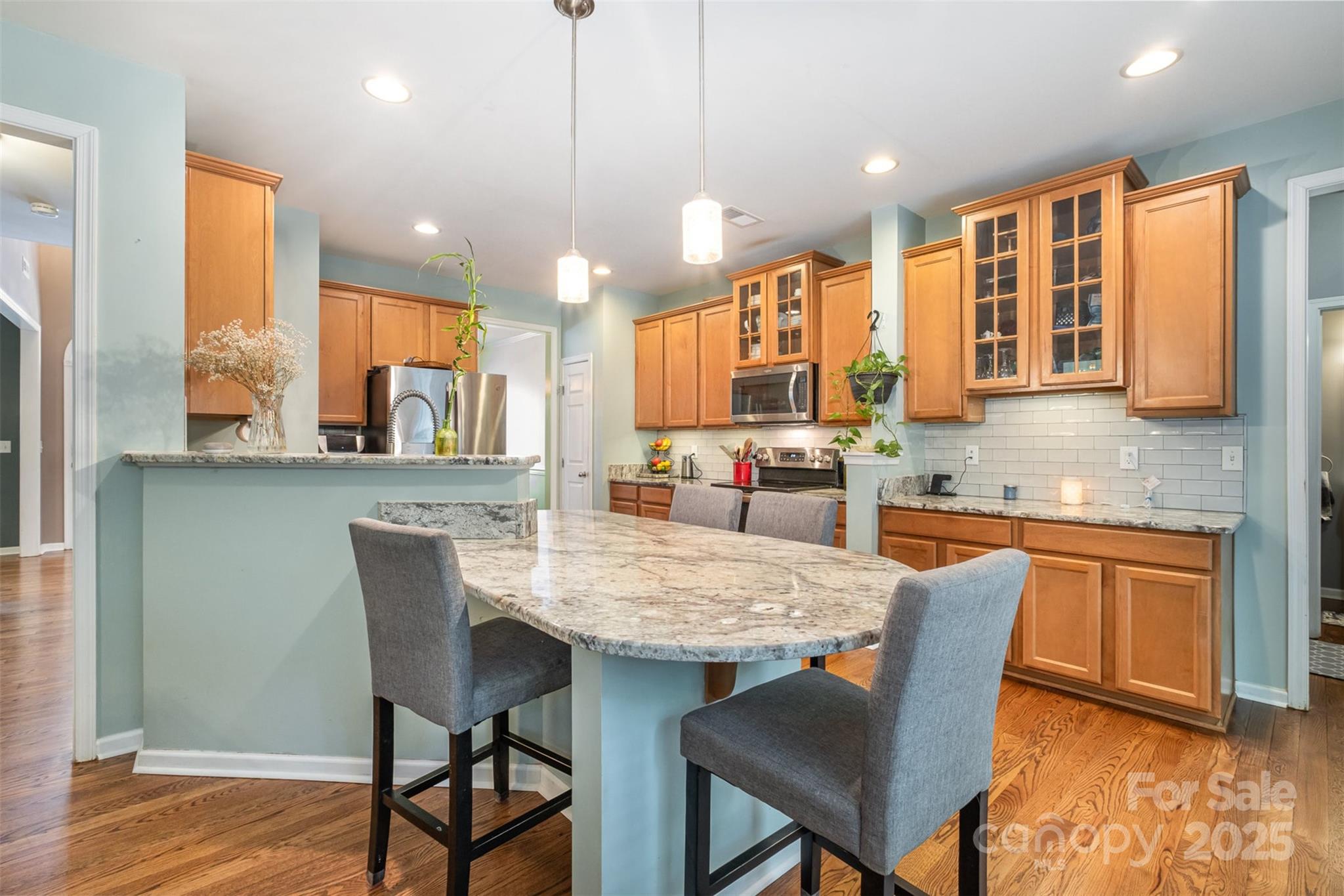 812 Thornapple Court