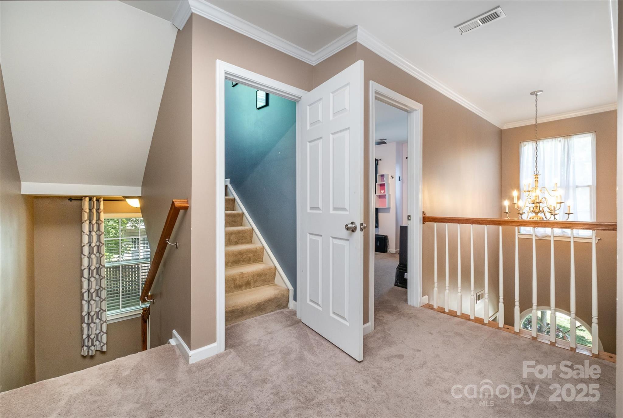 812 Thornapple Court