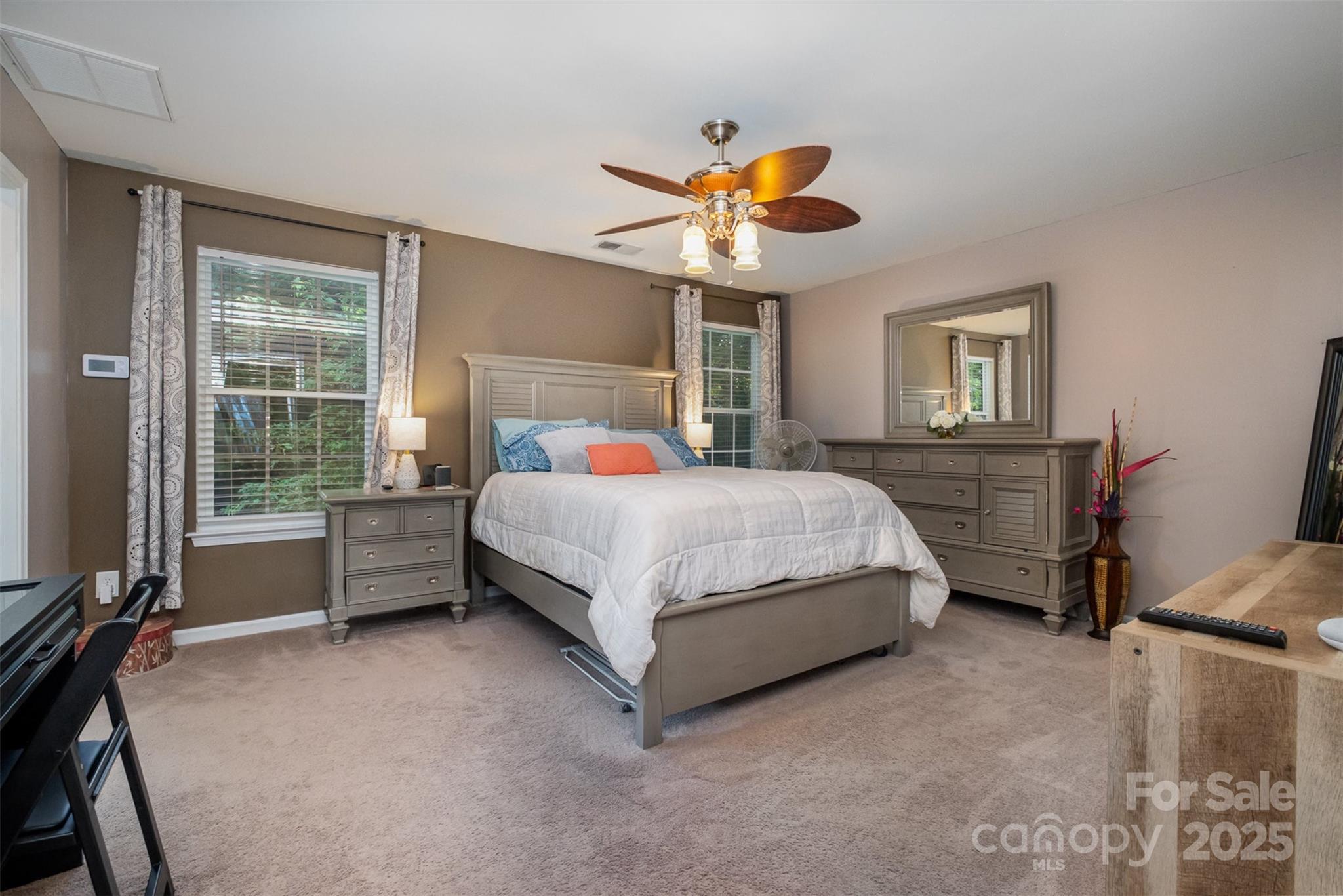 812 Thornapple Court