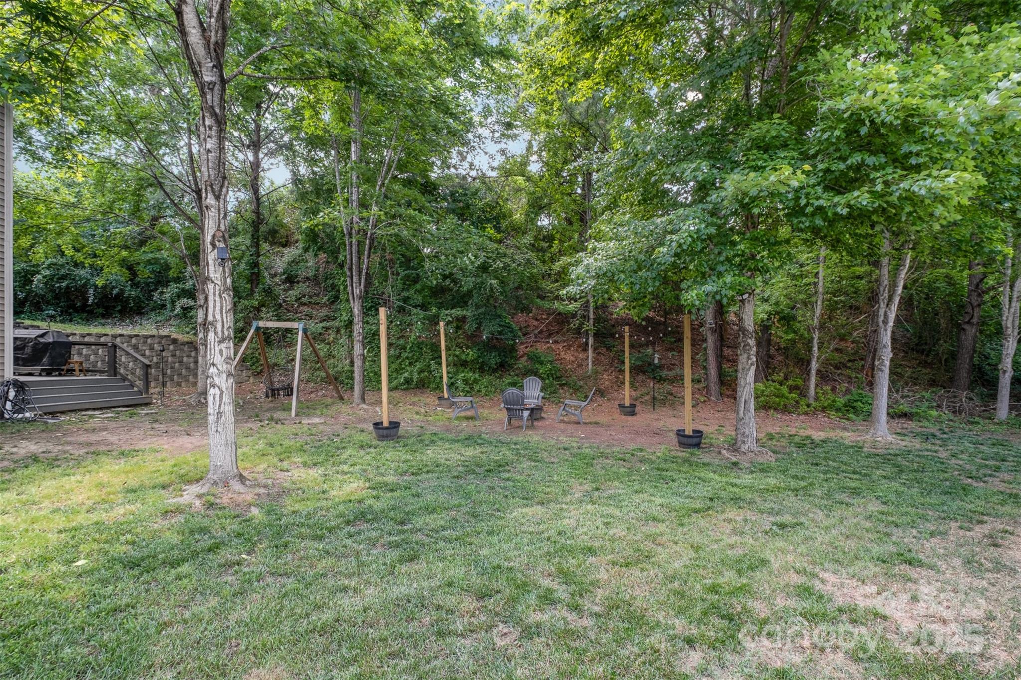 812 Thornapple Court