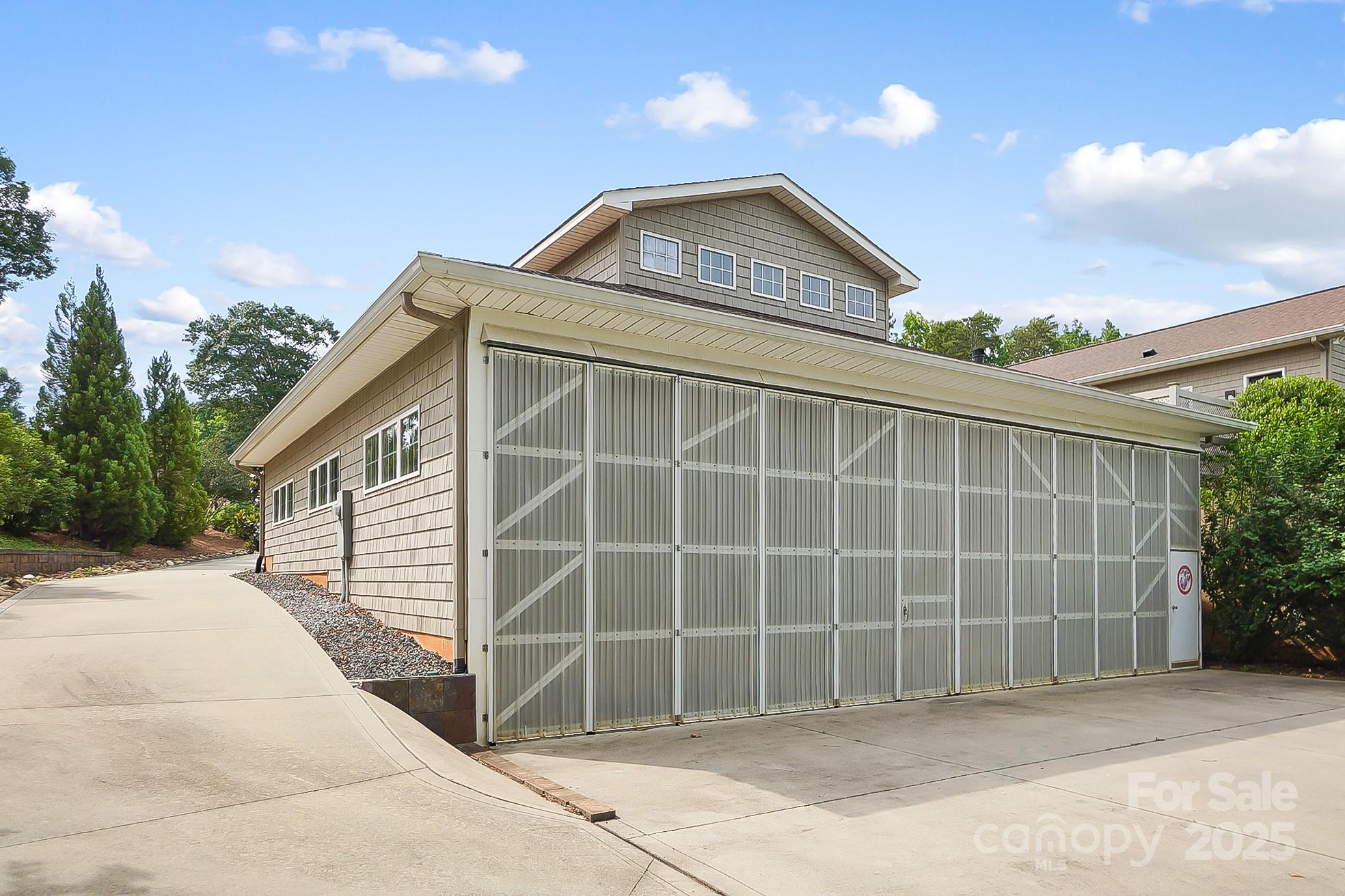 2354 Valelake Road