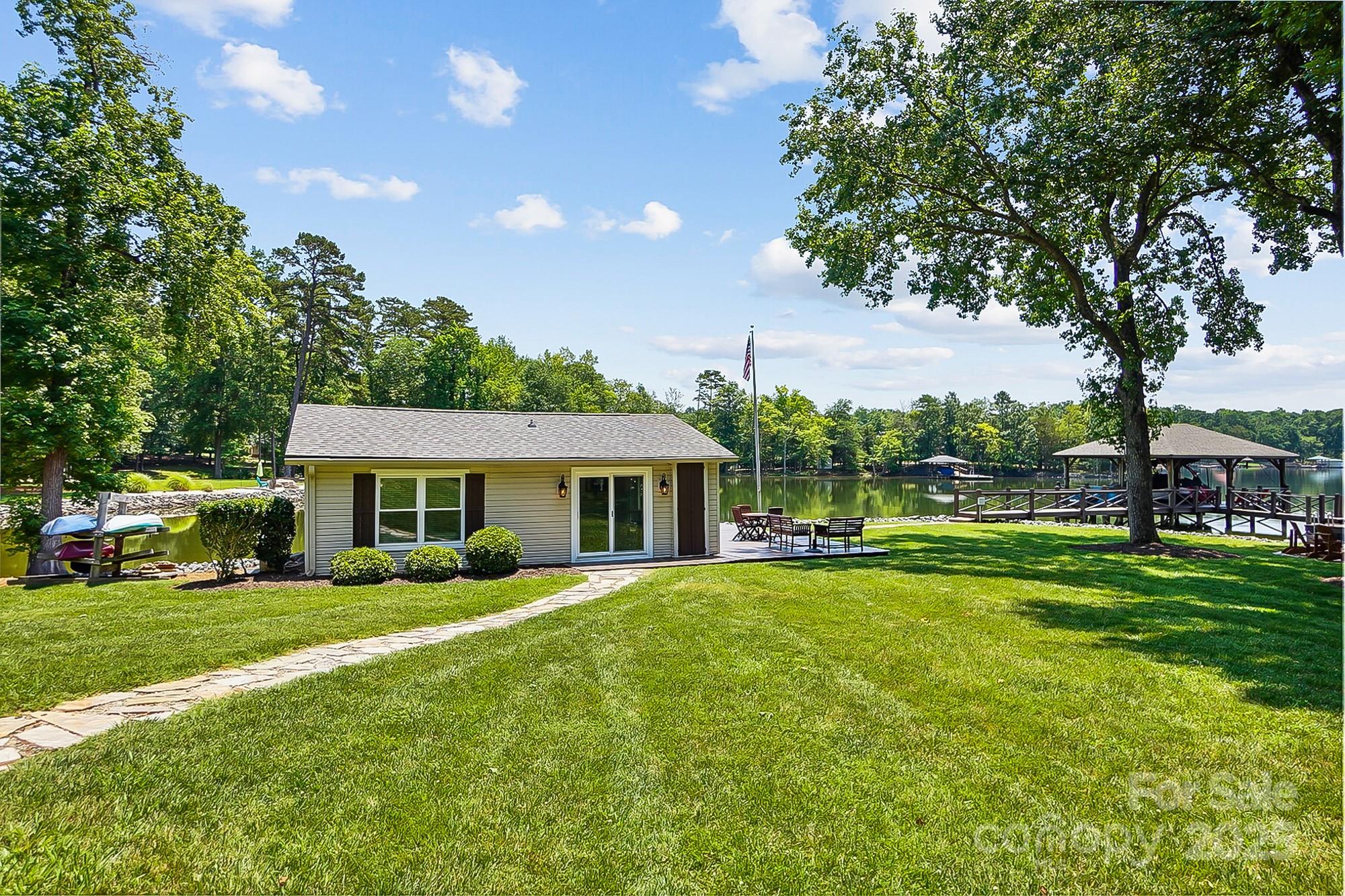 4485 River Oaks Road