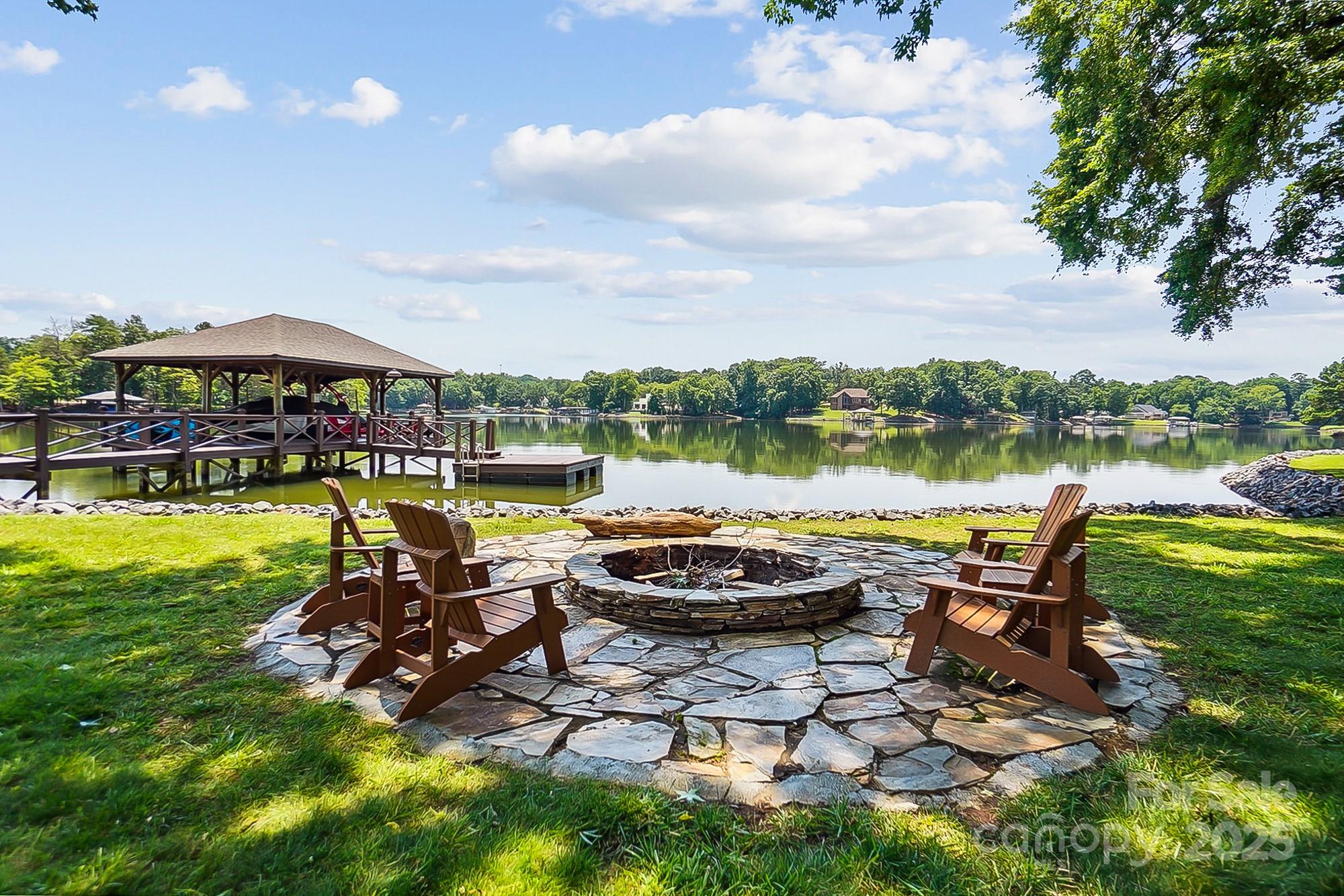 4485 River Oaks Road