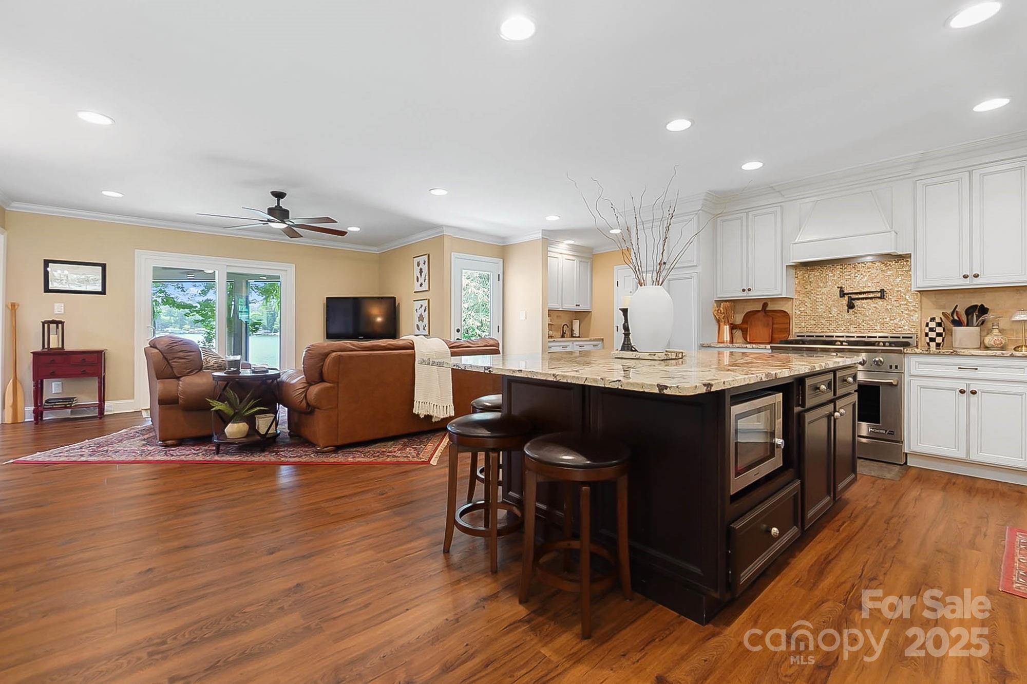4485 River Oaks Road