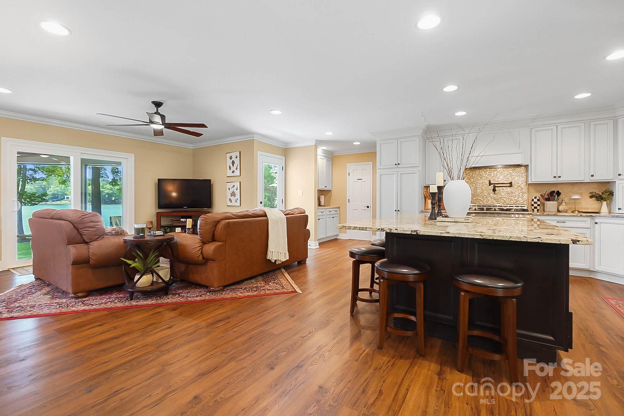 4485 River Oaks Road