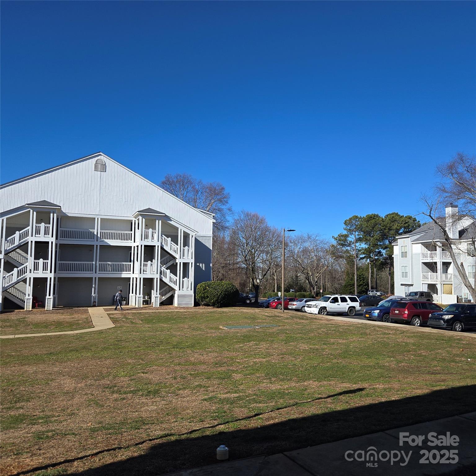14 Hamiltons Bay Court Unit: 528