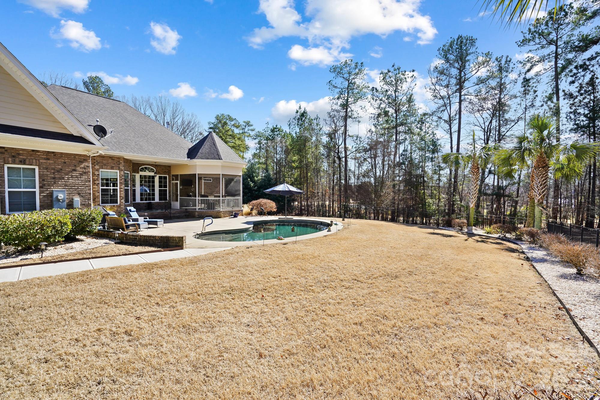 5312 Johnsons Barn Road