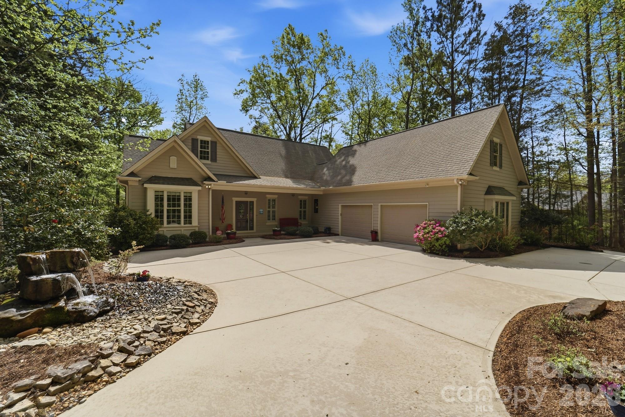 2370 Valelake Road