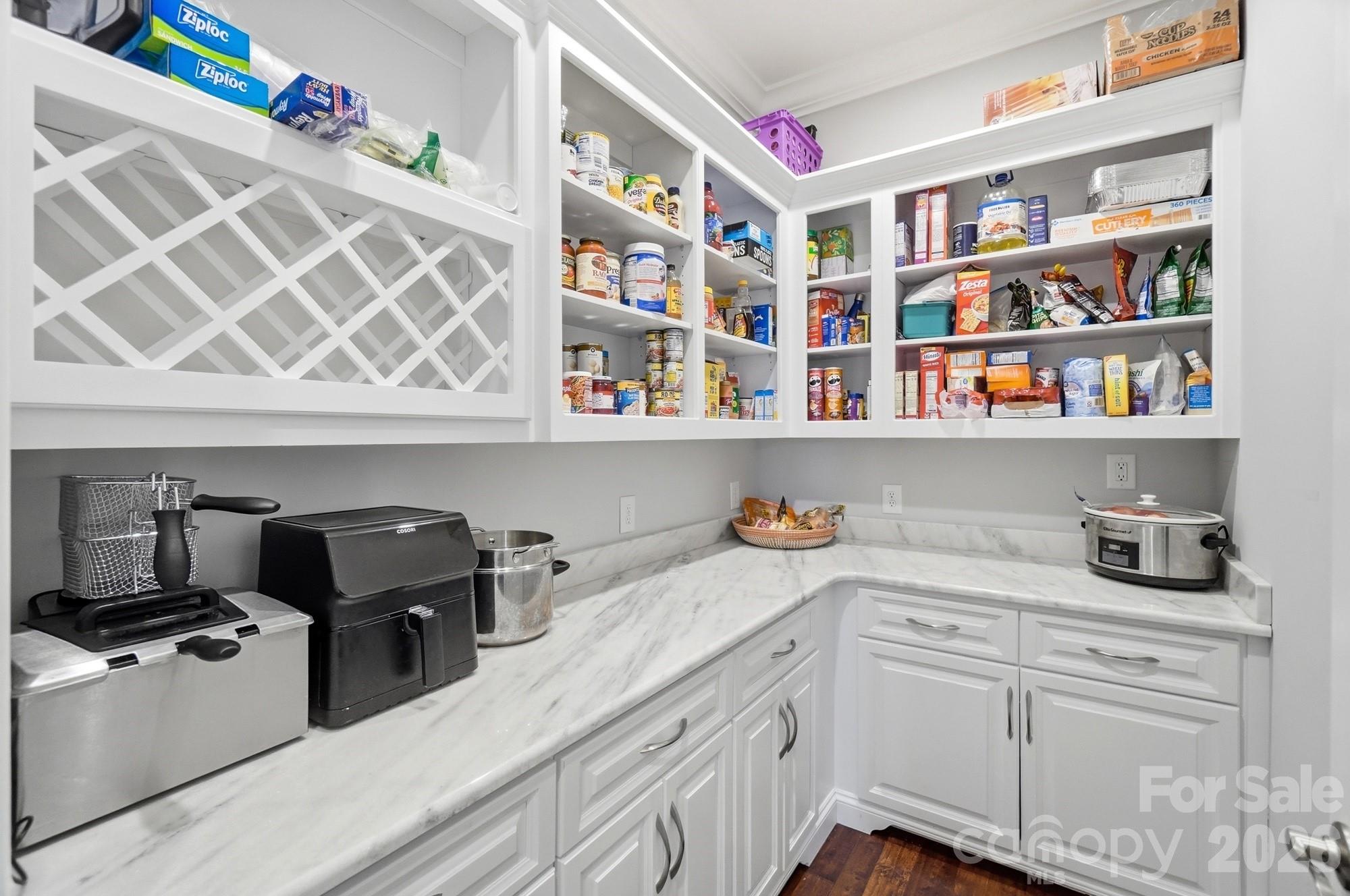 5426 Baker Lane