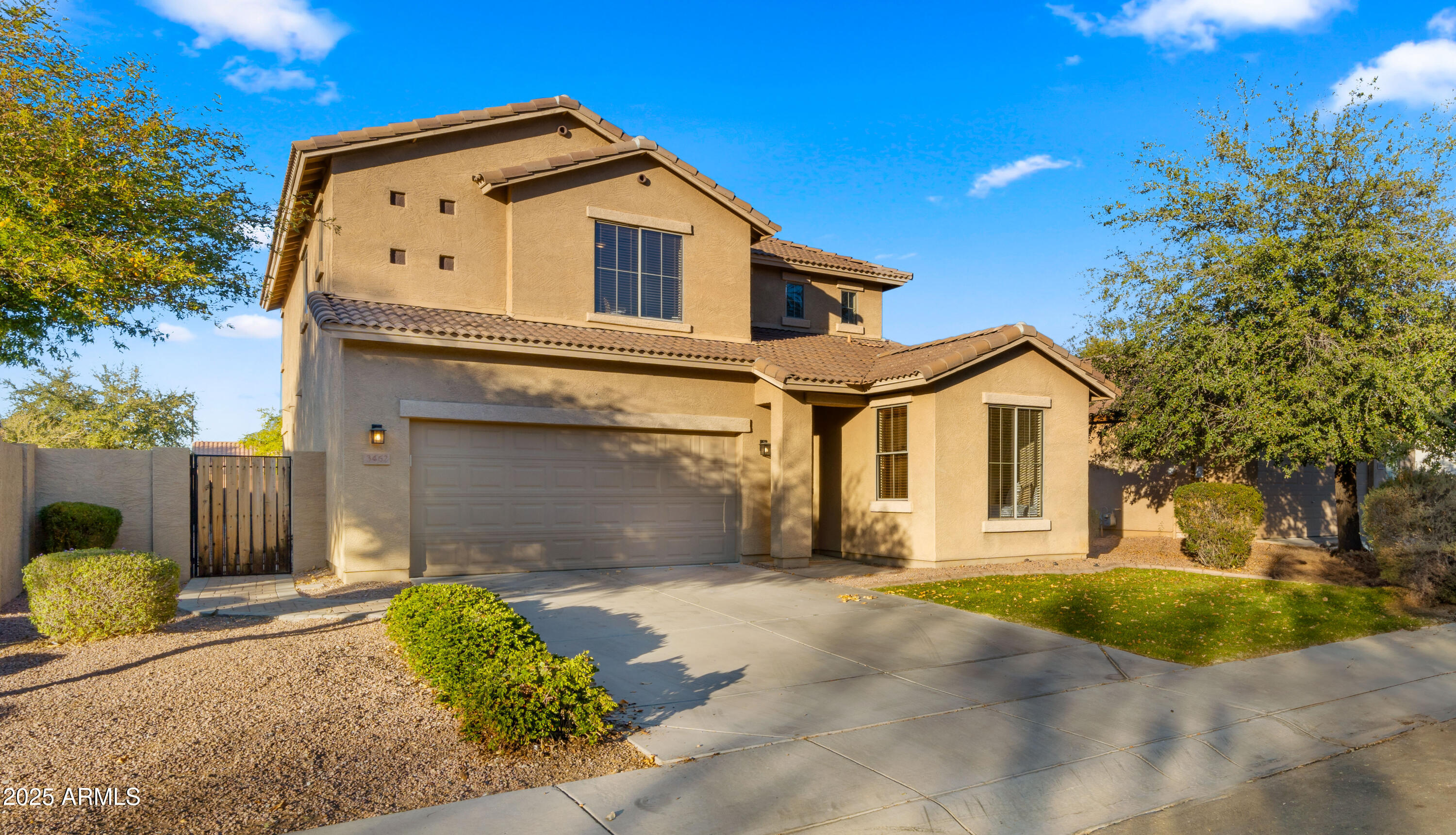 3462 E RIOPELLE Avenue