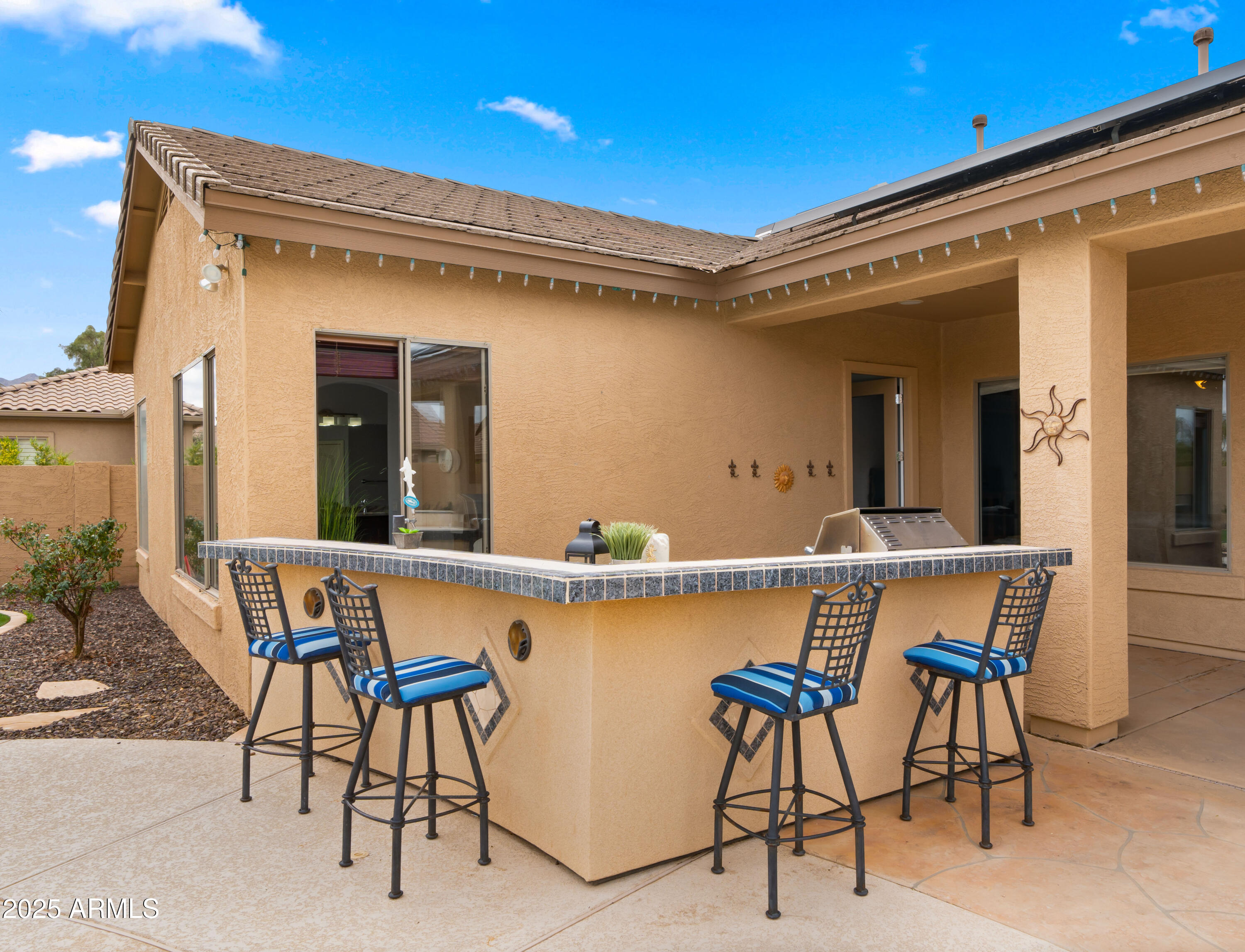 7037 S TROPHY Lane