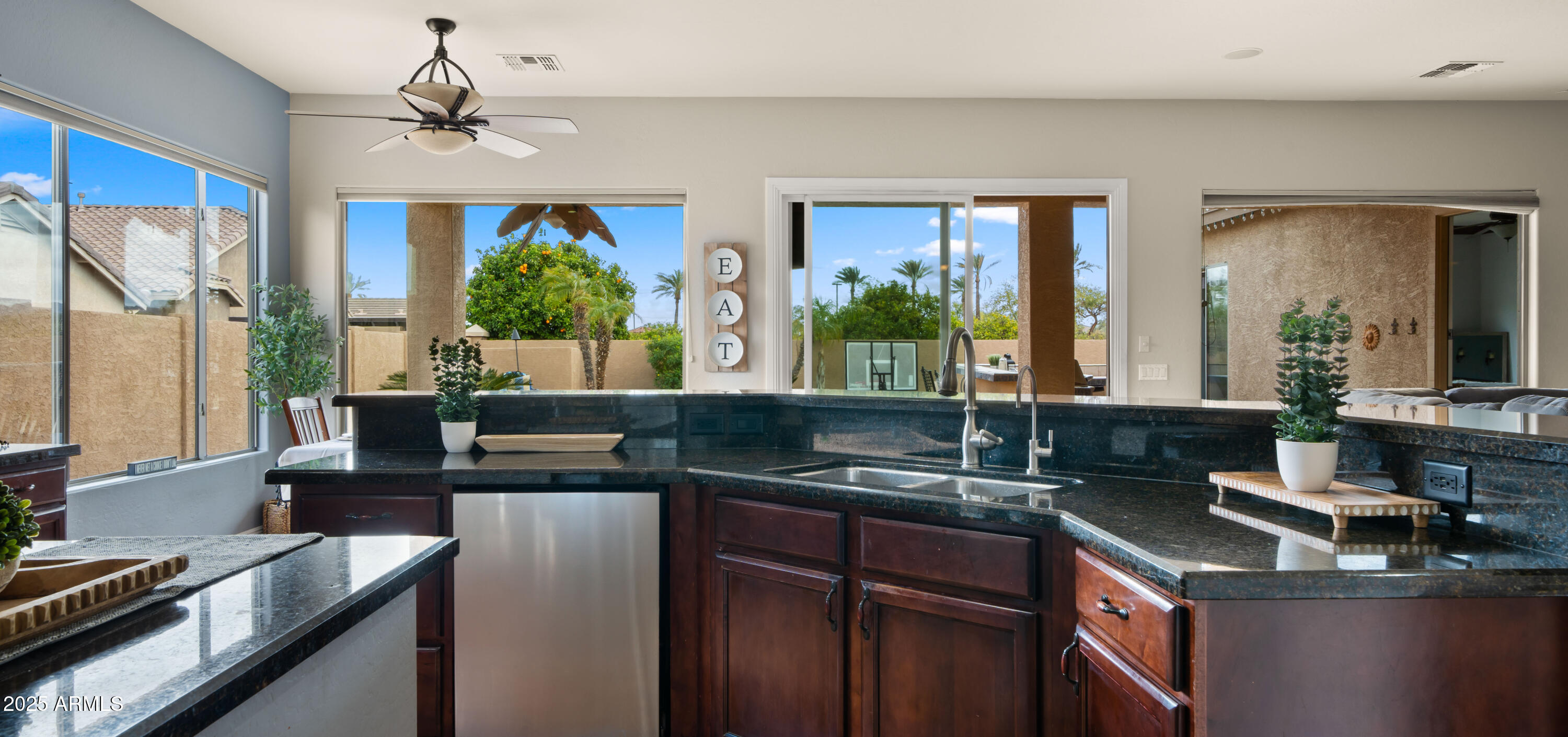 7037 S TROPHY Lane