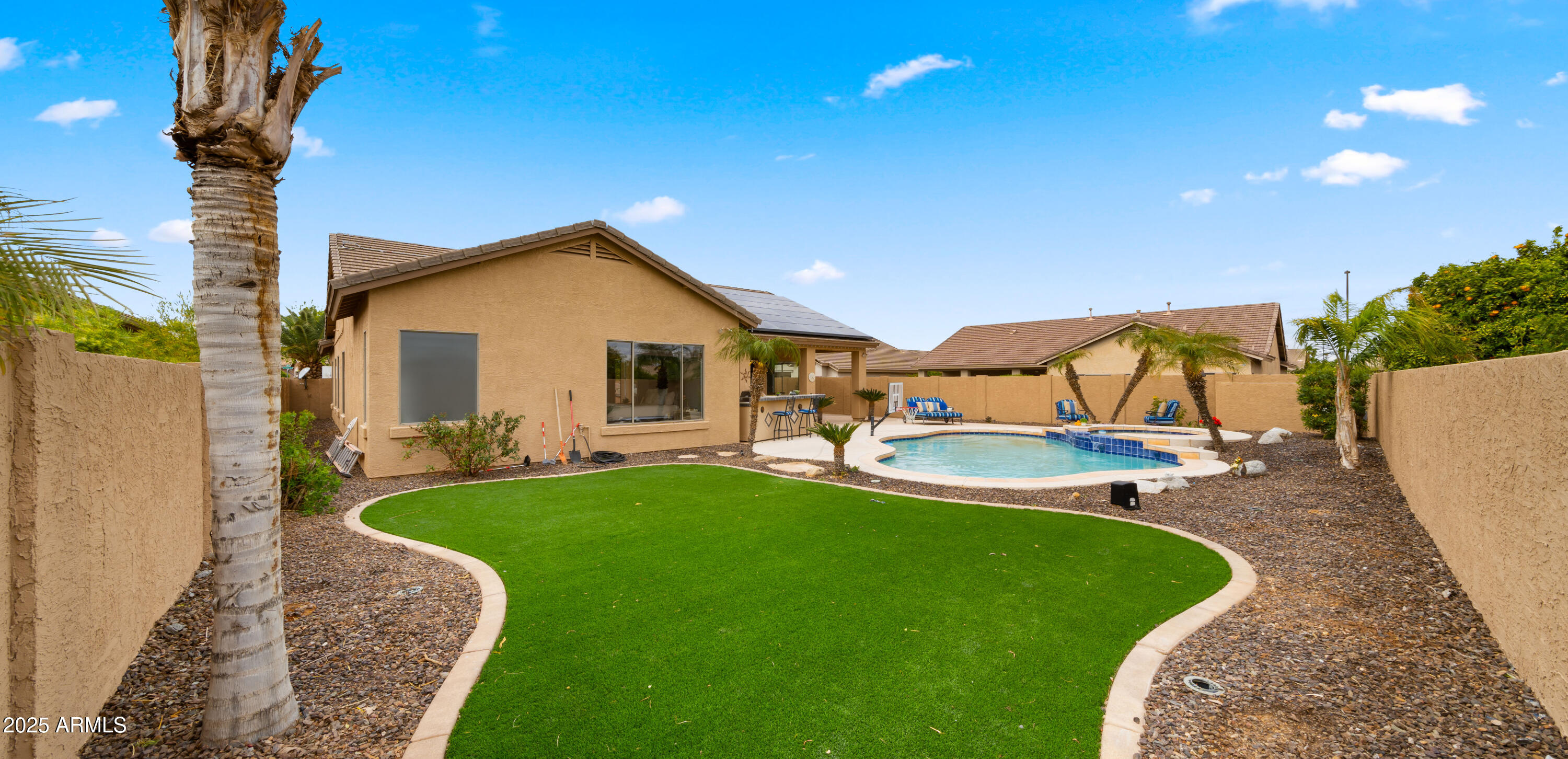 7037 S TROPHY Lane