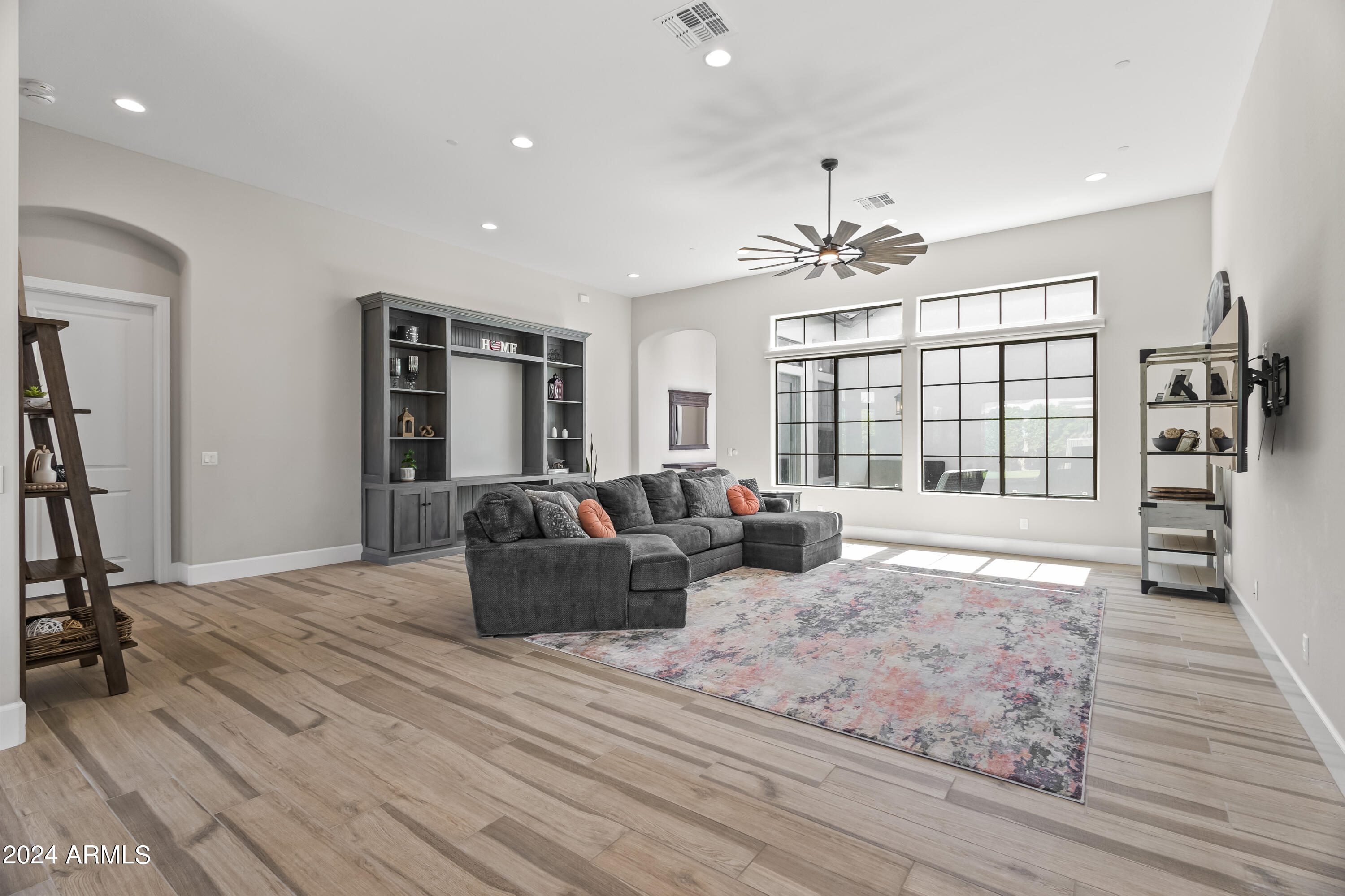2800 E PORTOLA VALLEY Drive