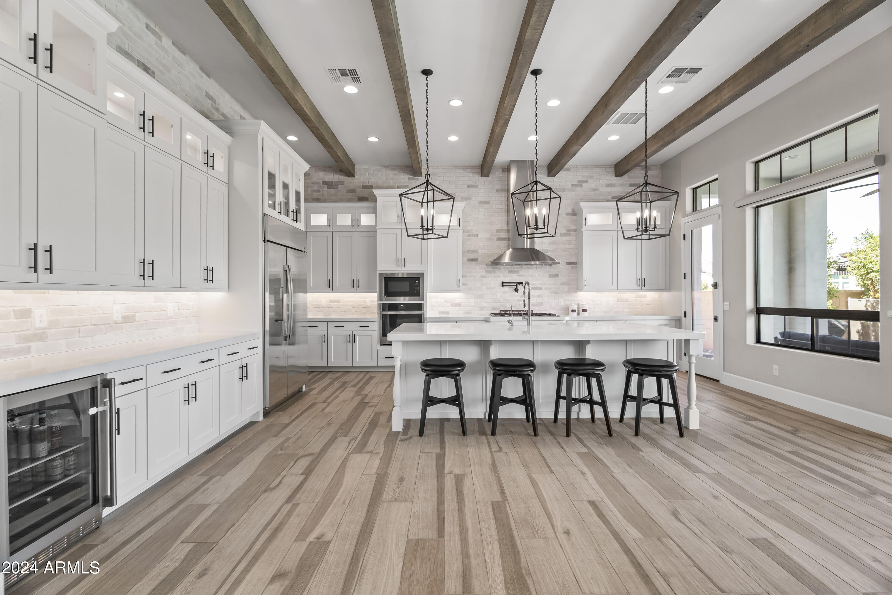 2800 E PORTOLA VALLEY Drive