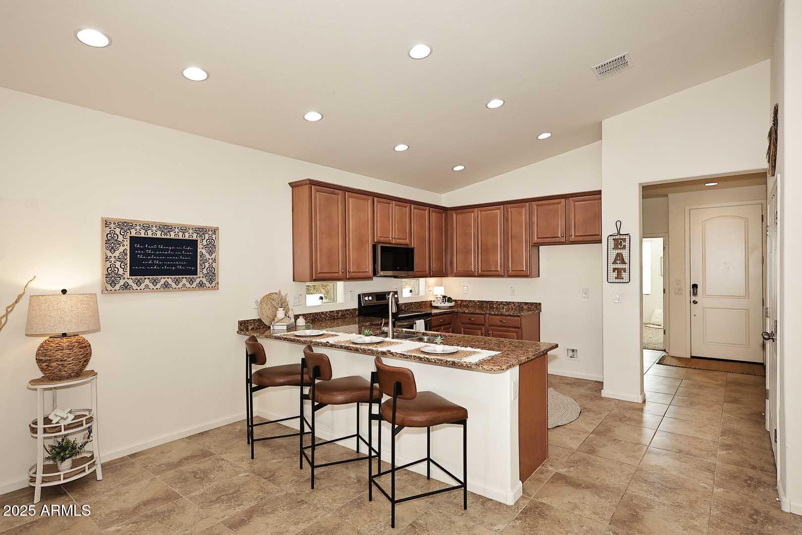 3918 E NARROWLEAF Drive