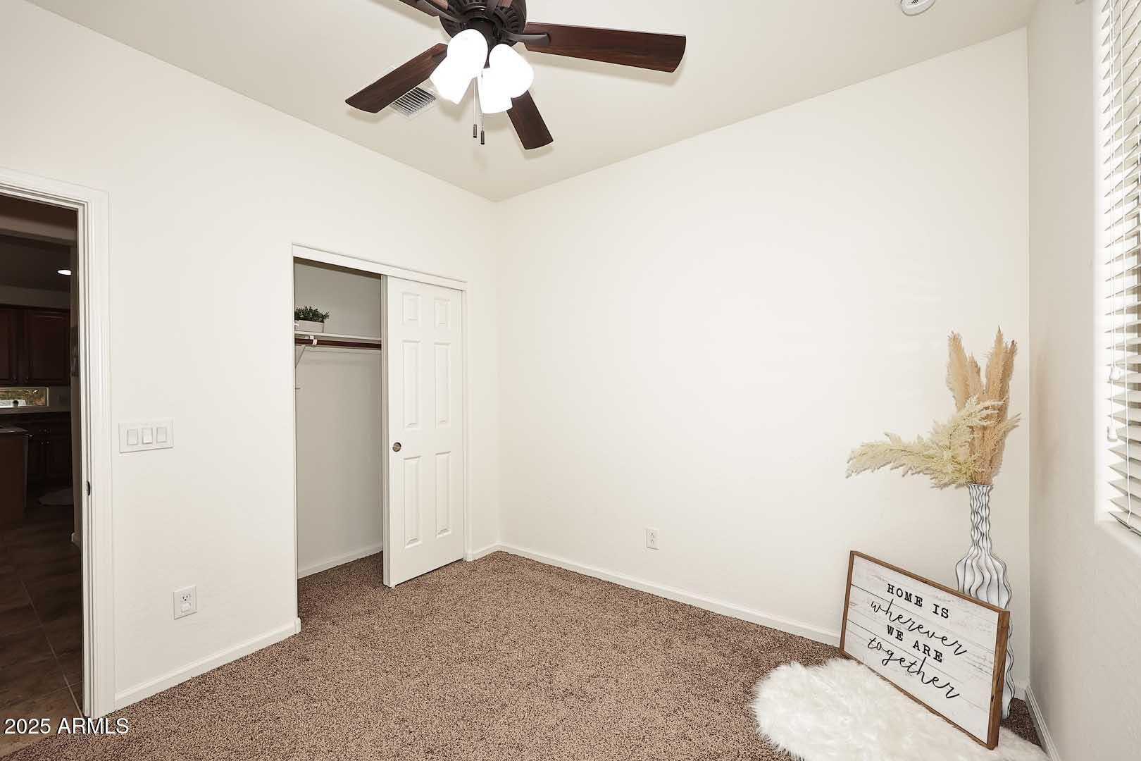 3918 E NARROWLEAF Drive