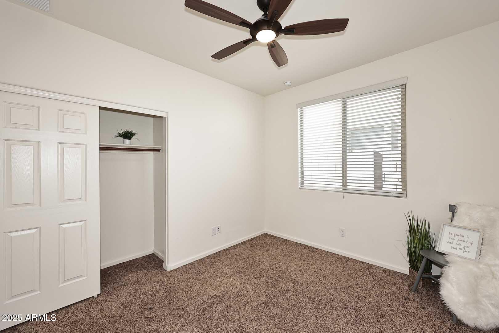 3918 E NARROWLEAF Drive