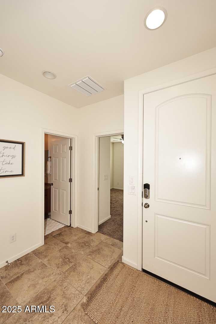 3918 E NARROWLEAF Drive