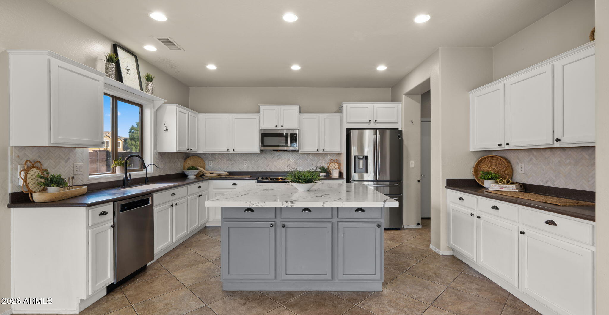 41628 N TAYLOR RANCH Parkway