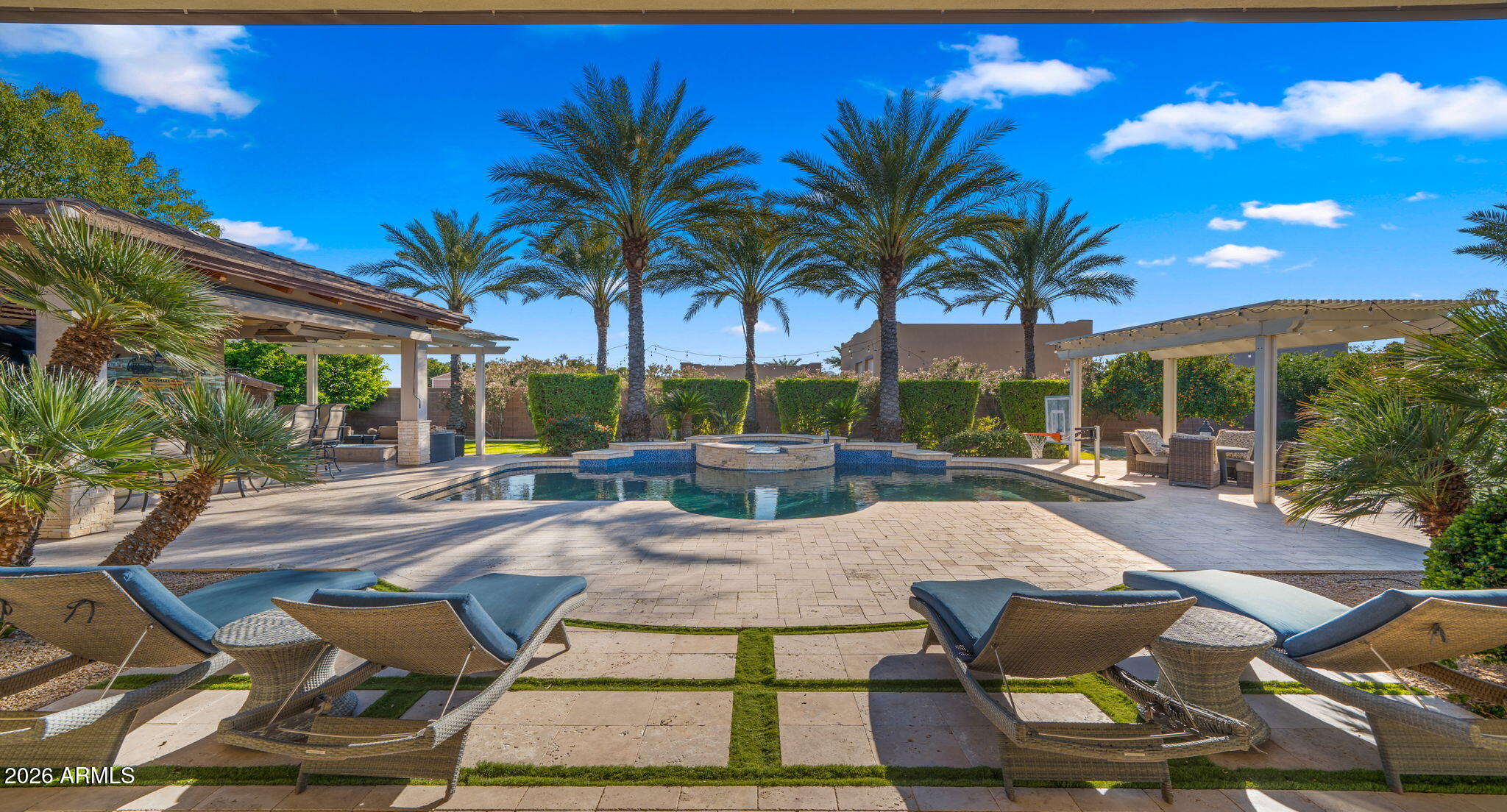 4559 E COLLINWOOD Drive