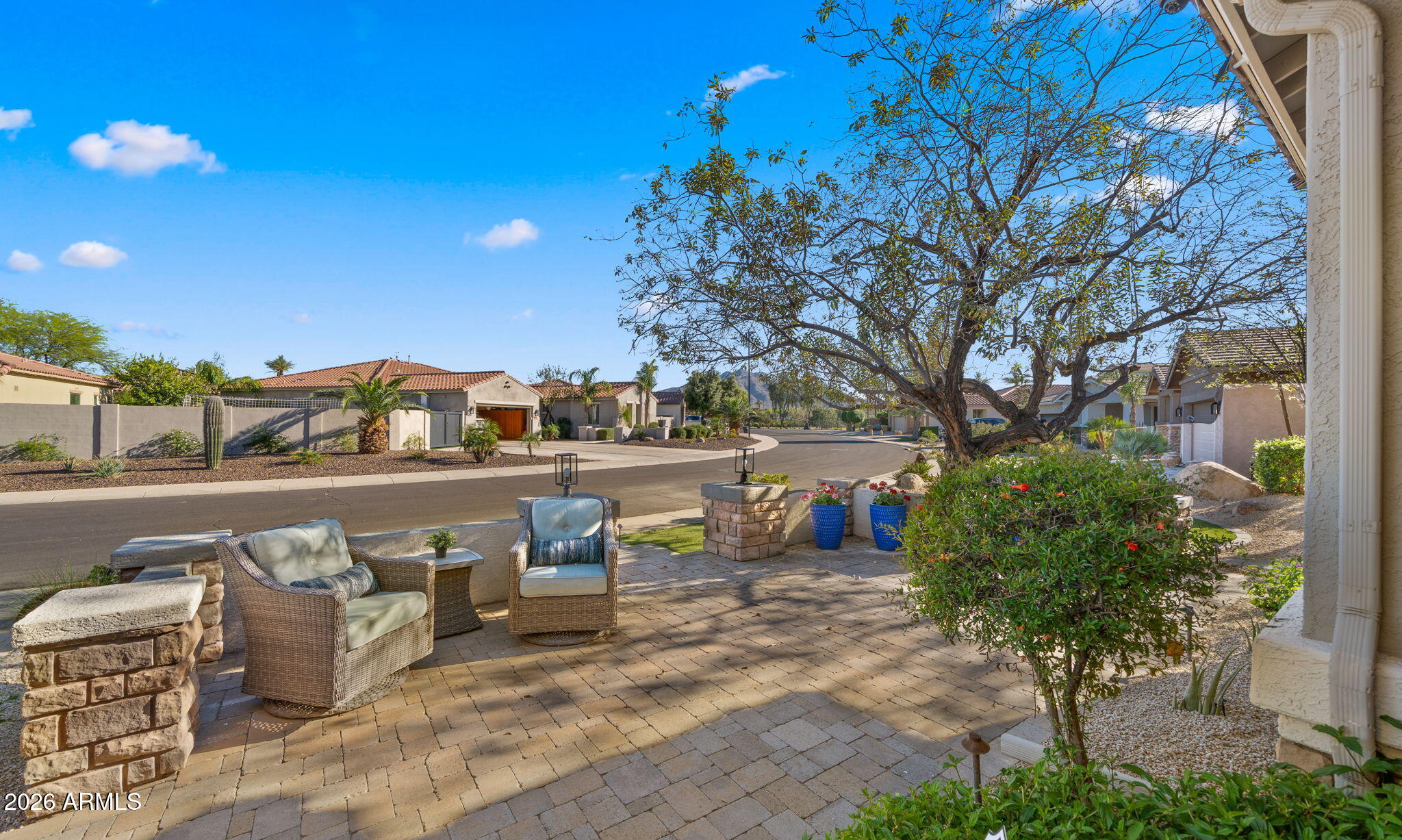 4052 E CLUBVIEW Drive