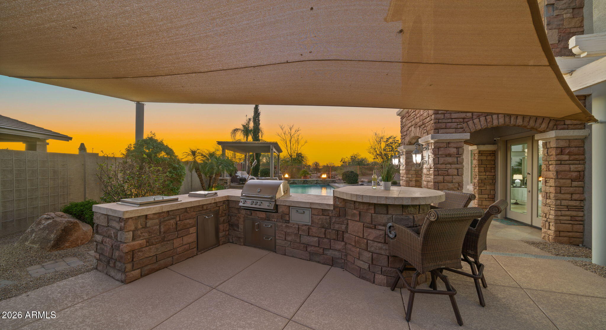 4052 E CLUBVIEW Drive