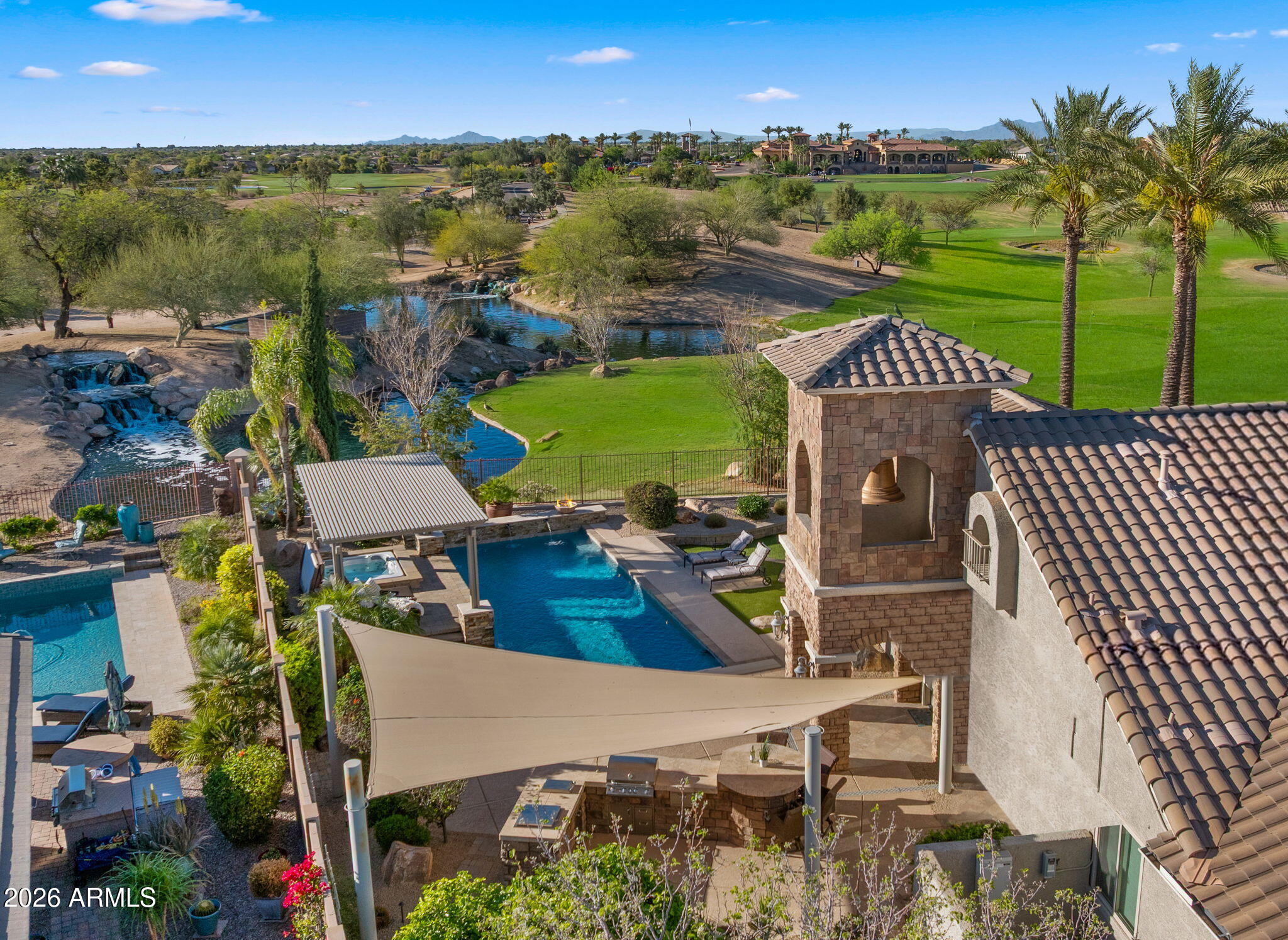 4052 E CLUBVIEW Drive