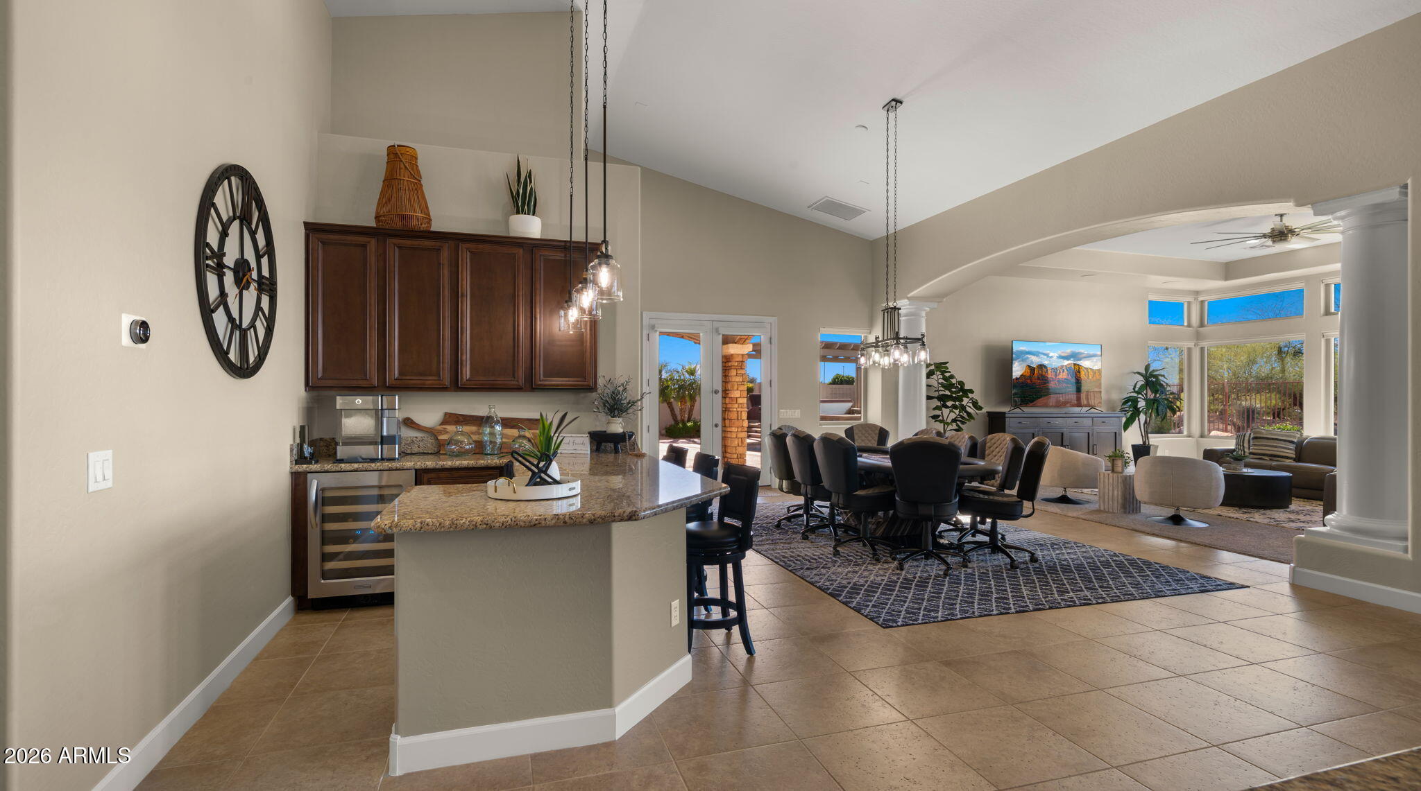 4052 E CLUBVIEW Drive