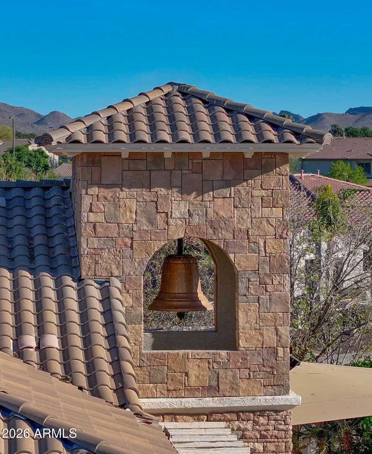 4052 E CLUBVIEW Drive