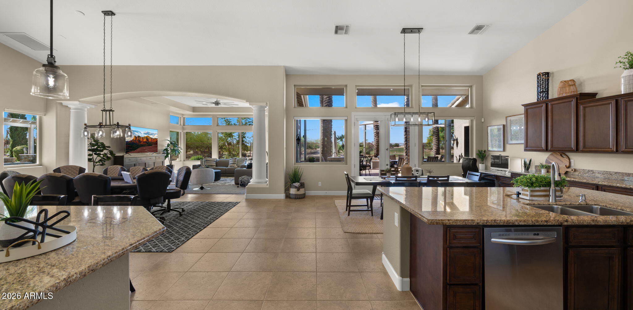 4052 E CLUBVIEW Drive