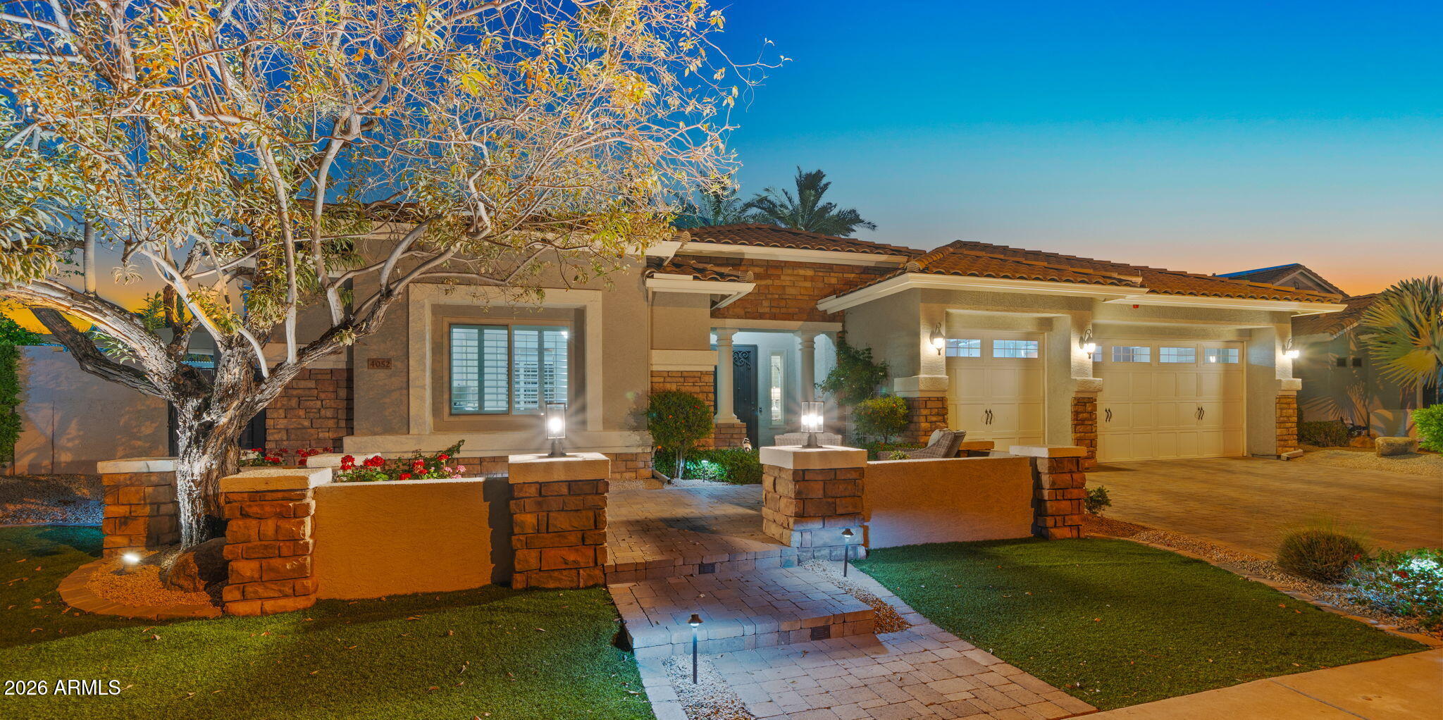 4052 E CLUBVIEW Drive