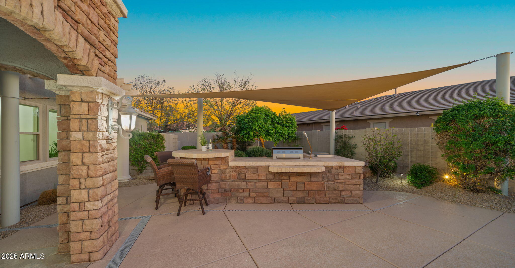 4052 E CLUBVIEW Drive