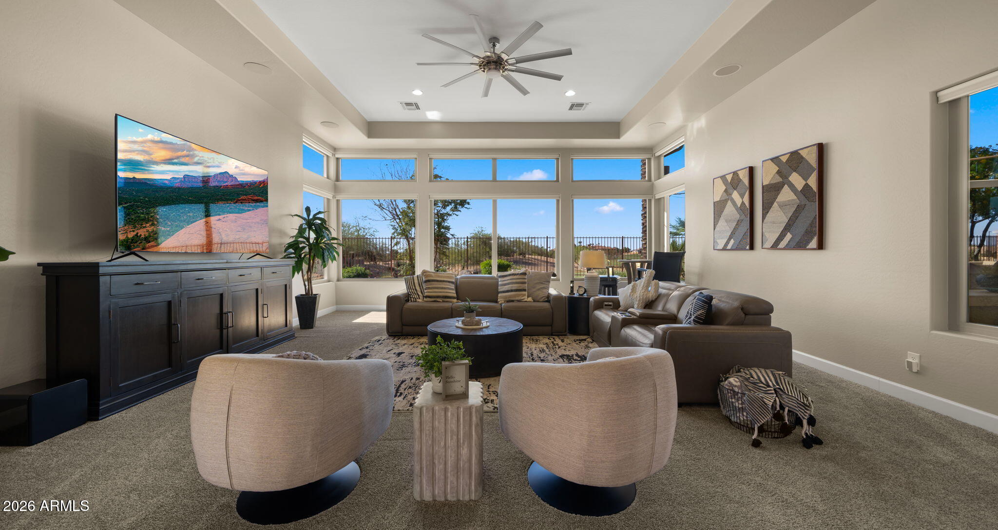 4052 E CLUBVIEW Drive