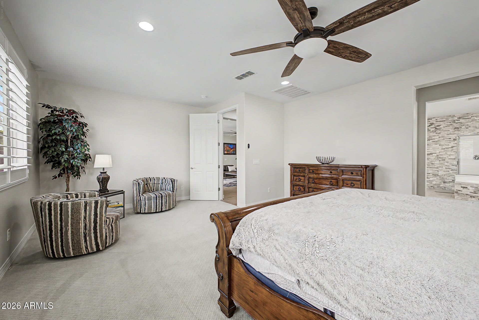 3641 E NARROWLEAF Drive