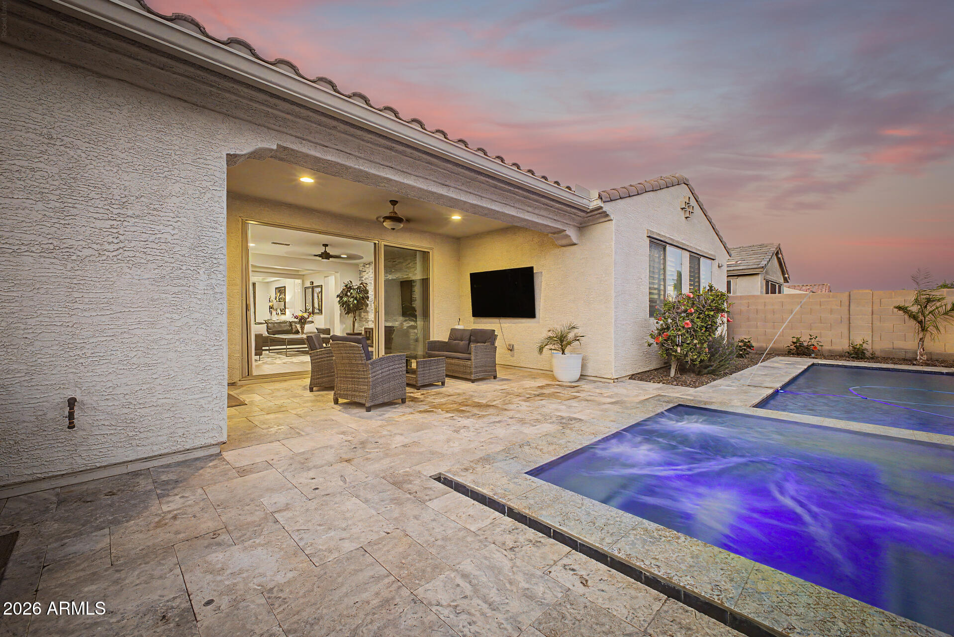 3641 E NARROWLEAF Drive