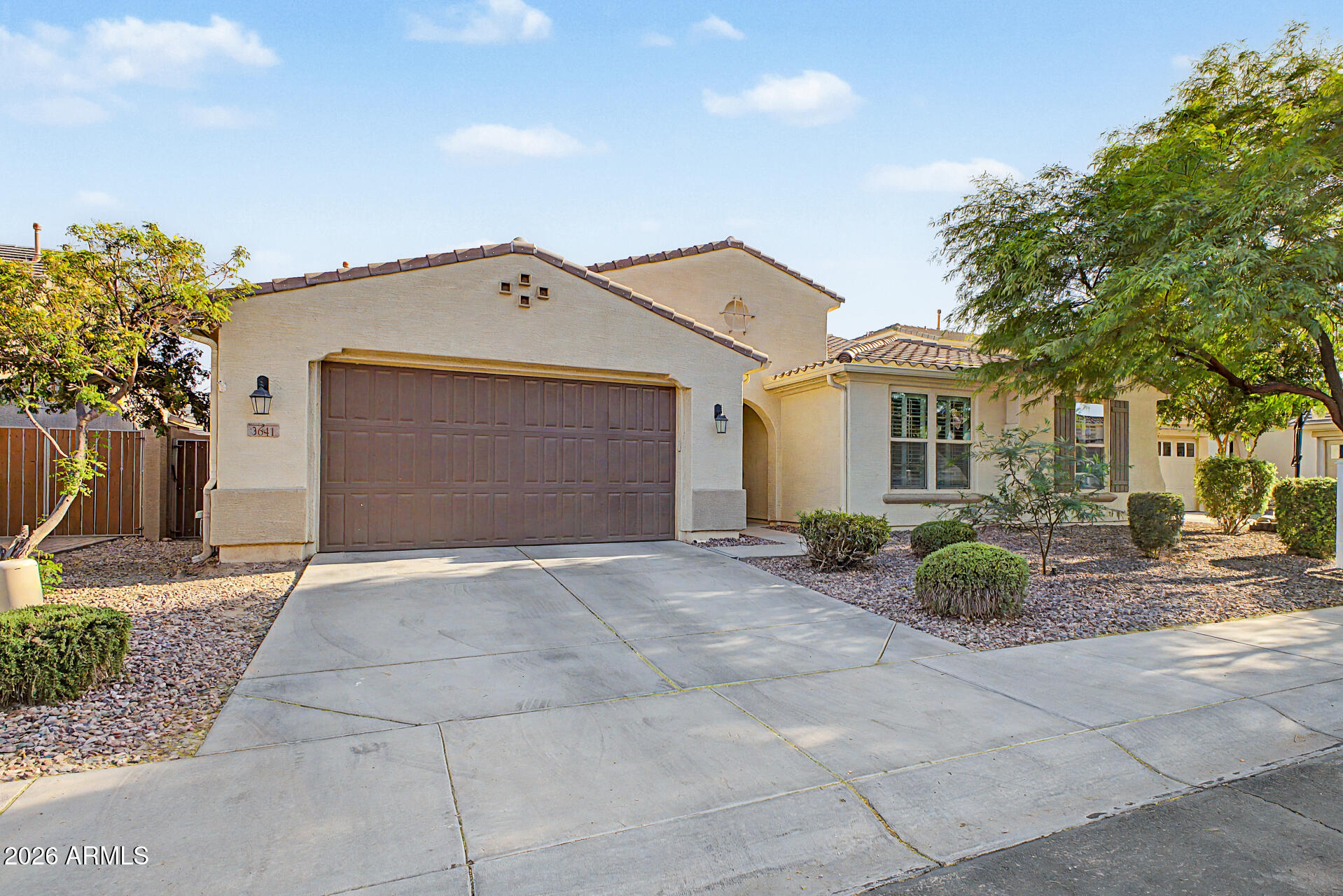 3641 E NARROWLEAF Drive