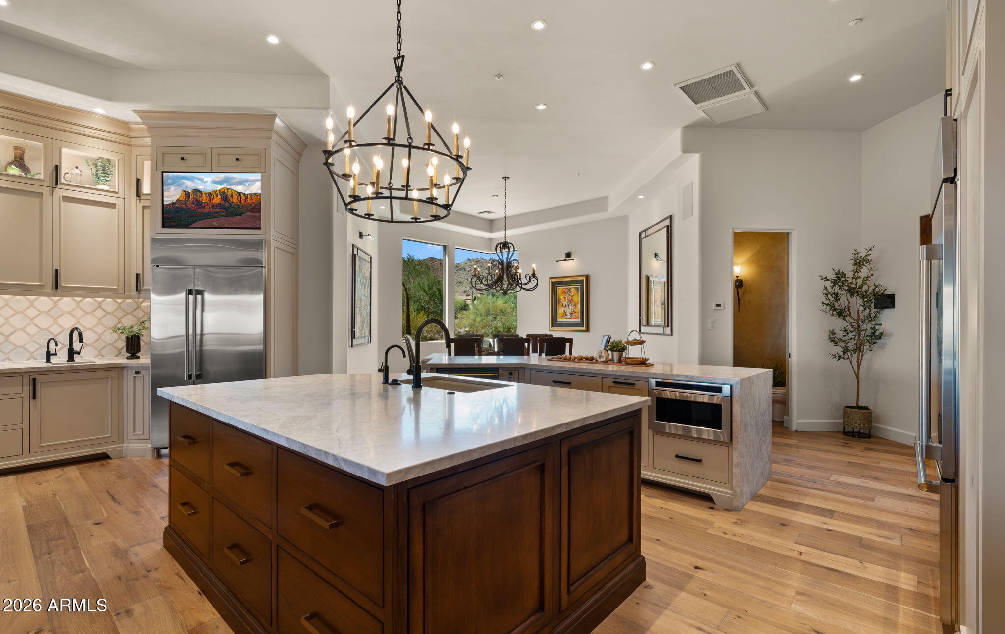 8407 E VIEW CREST Circle
