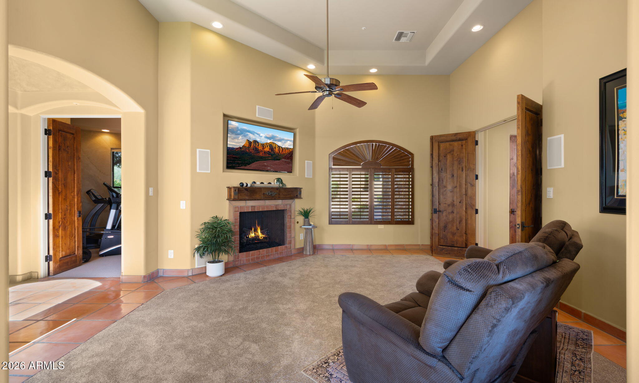 8407 E VIEW CREST Circle