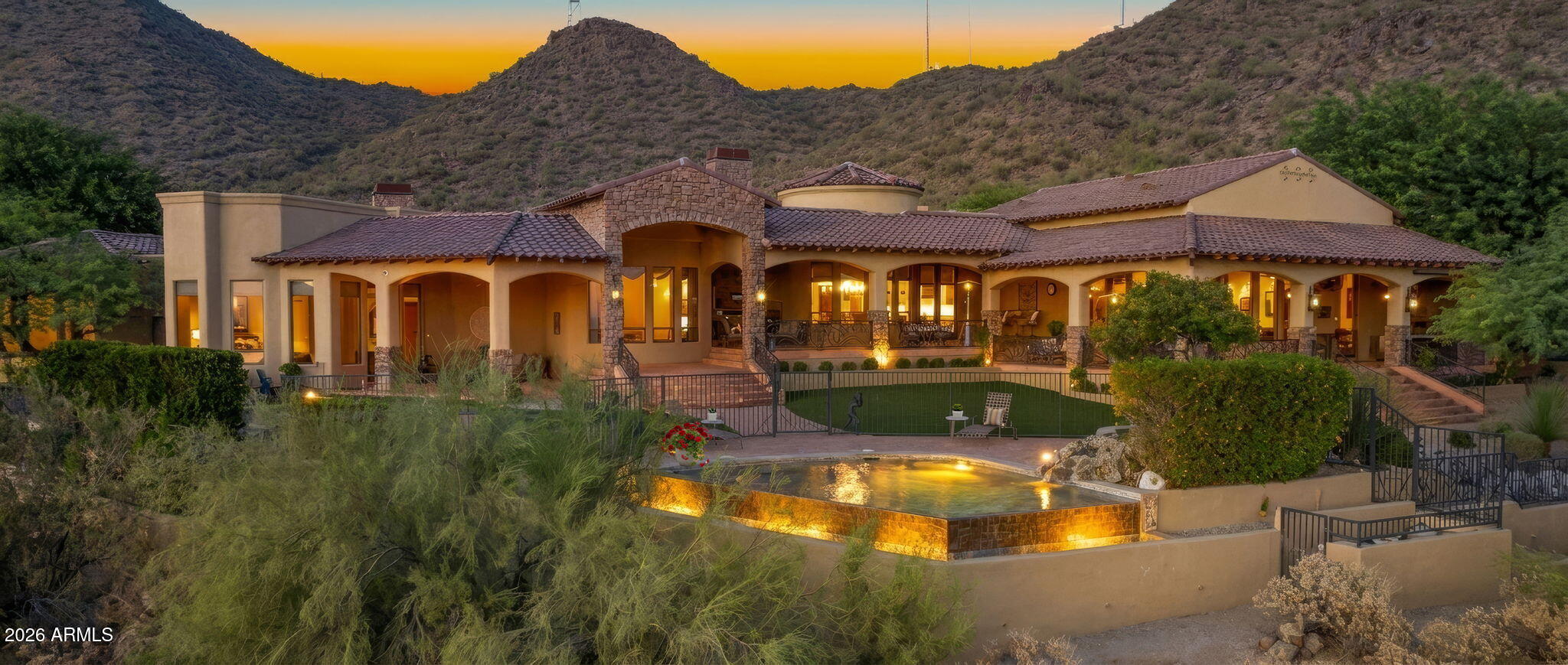 8407 E VIEW CREST Circle